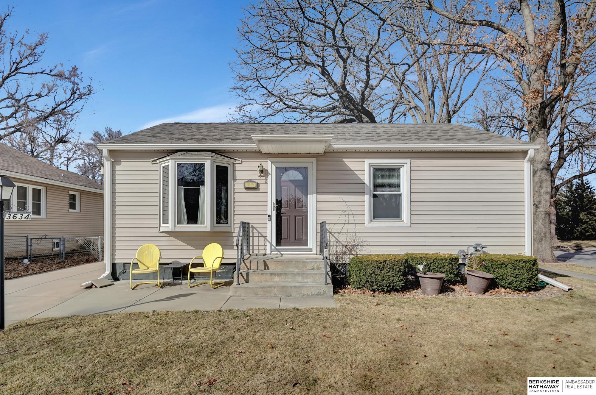 Lincoln, Nebraska 68506, United States, 3 Bedrooms Bedrooms, ,1 BathroomBathrooms,Residential,Pending,108436