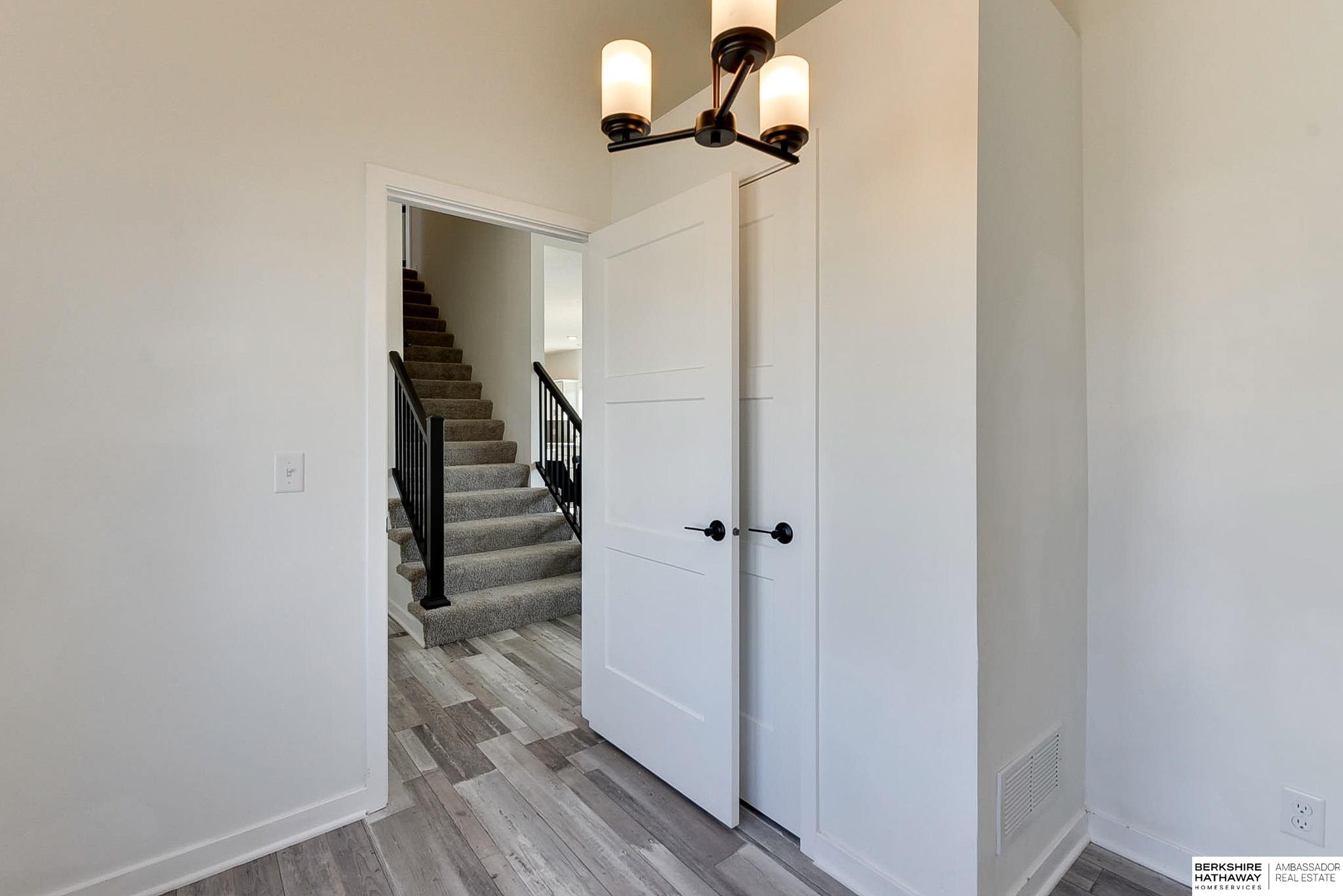 Omaha, Nebraska 68142, United States, 3 Bedrooms Bedrooms, ,3 BathroomsBathrooms,Residential,Active,87474