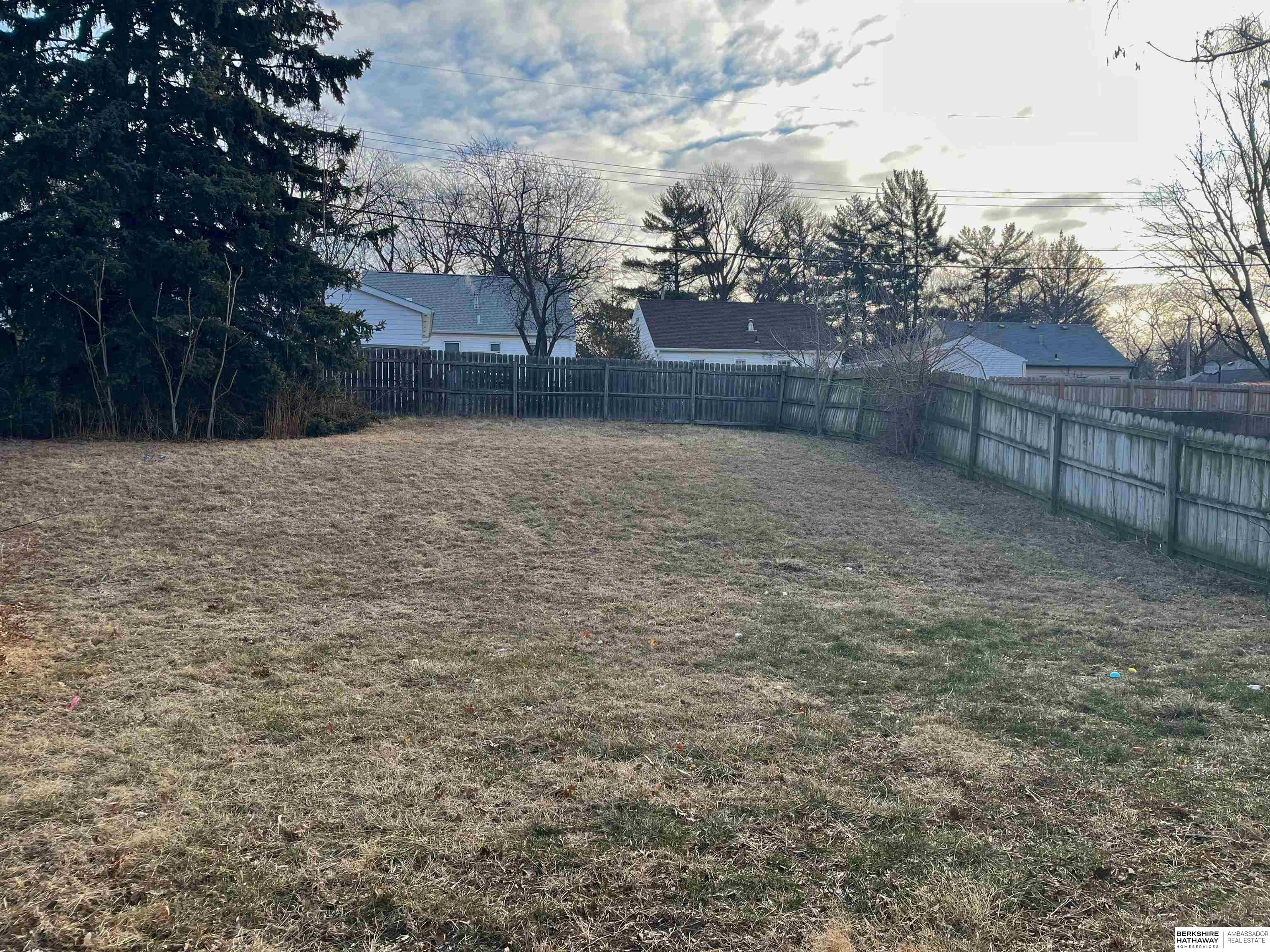 Lincoln, Nebraska 68510, United States, 2 Bedrooms Bedrooms, ,1 BathroomBathrooms,Residential,Active,78546