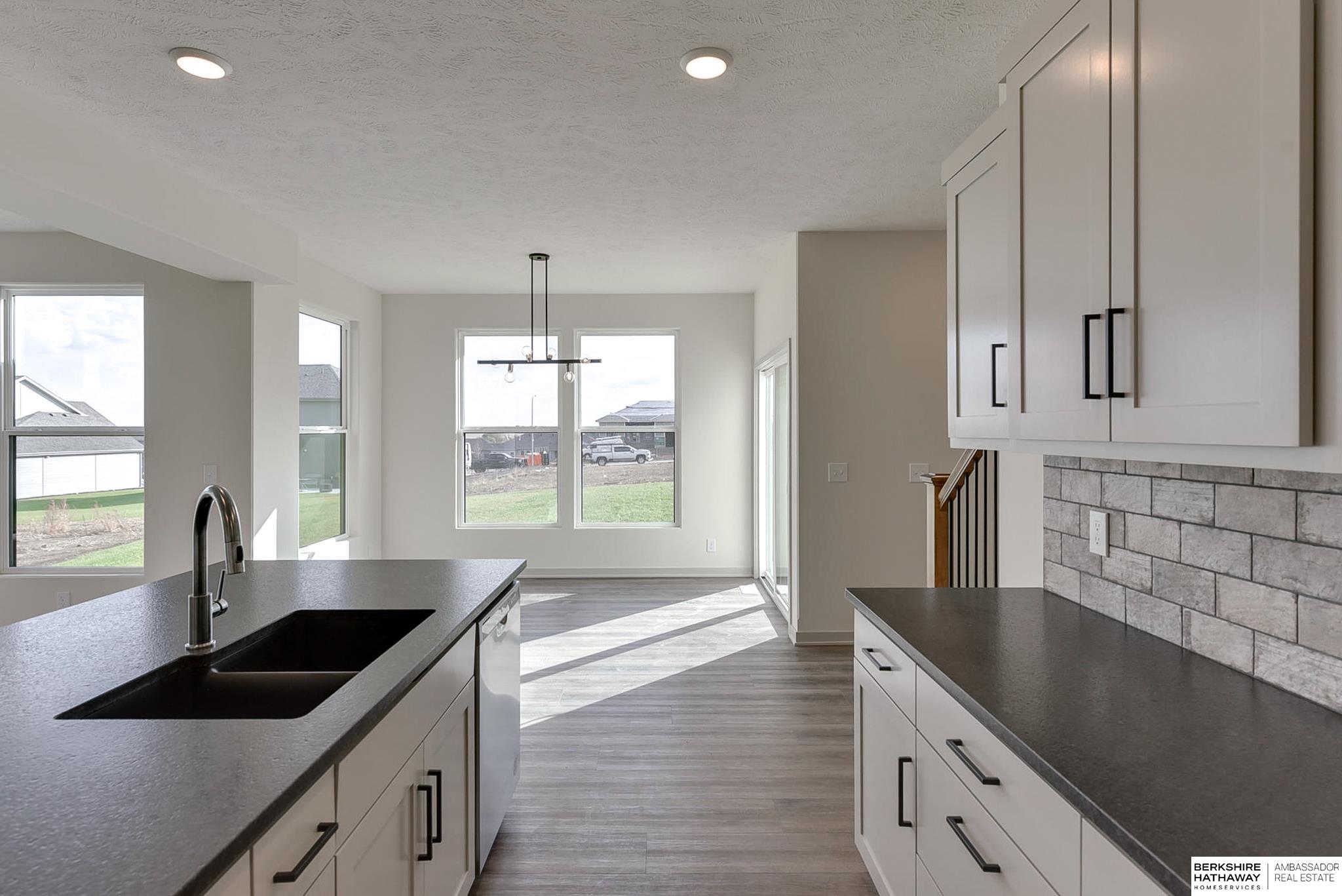 Papillion, Nebraska 68046, United States, 4 Bedrooms Bedrooms, ,4 BathroomsBathrooms,Residential,Active,36364