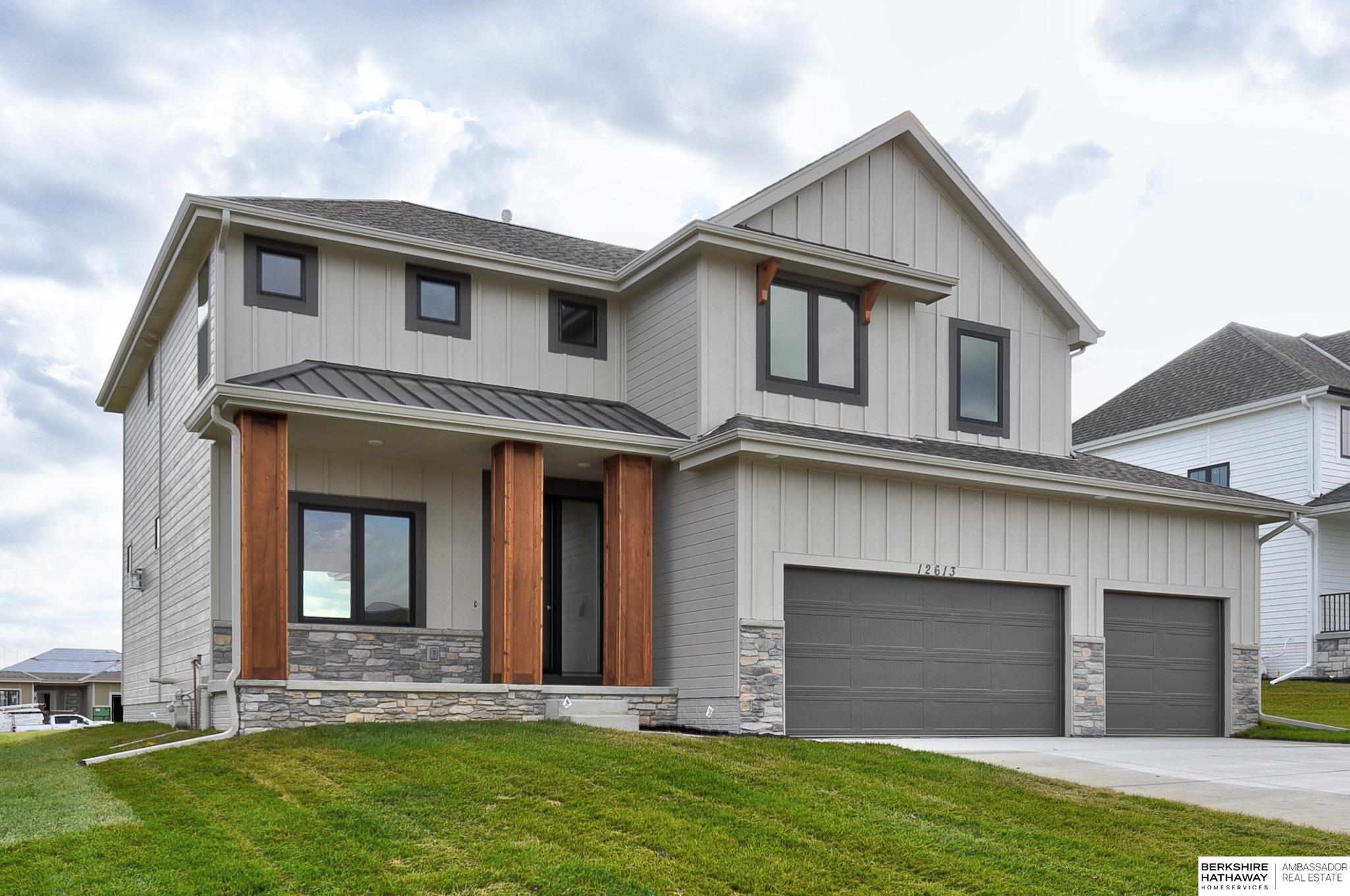 Papillion, Nebraska 68046, United States, 4 Bedrooms Bedrooms, ,4 BathroomsBathrooms,Residential,Active,36364