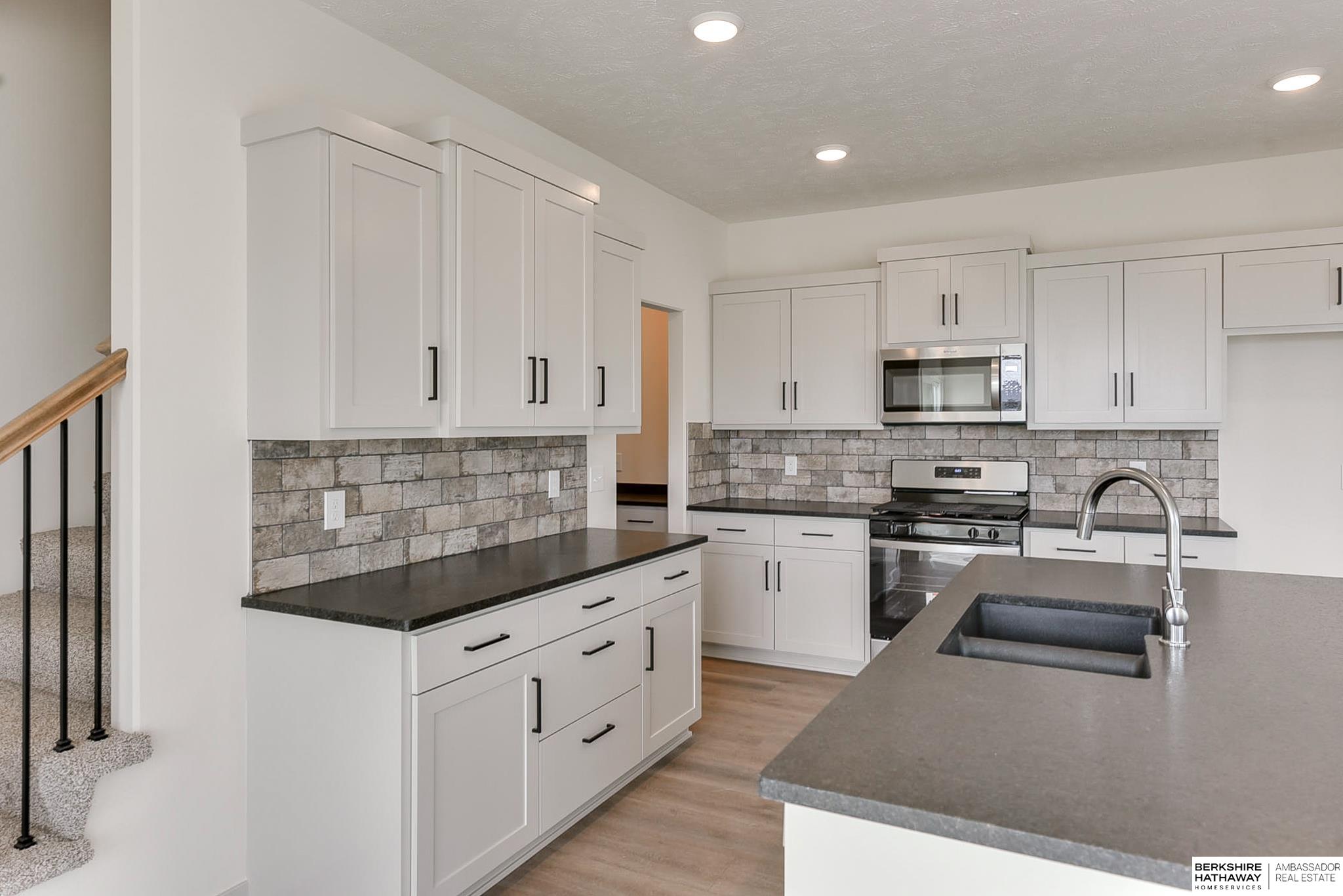 Papillion, Nebraska 68046, United States, 4 Bedrooms Bedrooms, ,4 BathroomsBathrooms,Residential,Active,36364