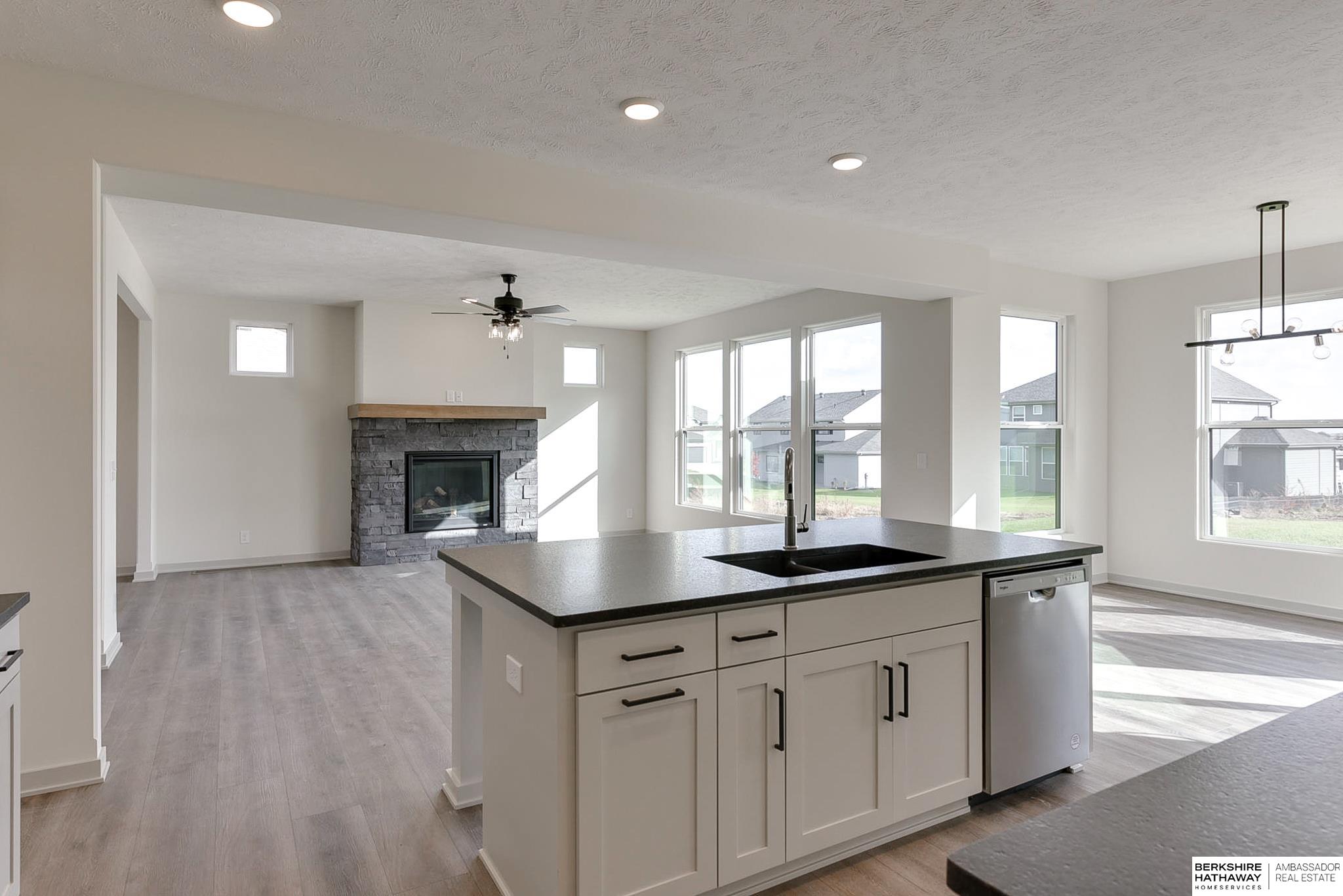 Papillion, Nebraska 68046, United States, 4 Bedrooms Bedrooms, ,4 BathroomsBathrooms,Residential,Active,36364