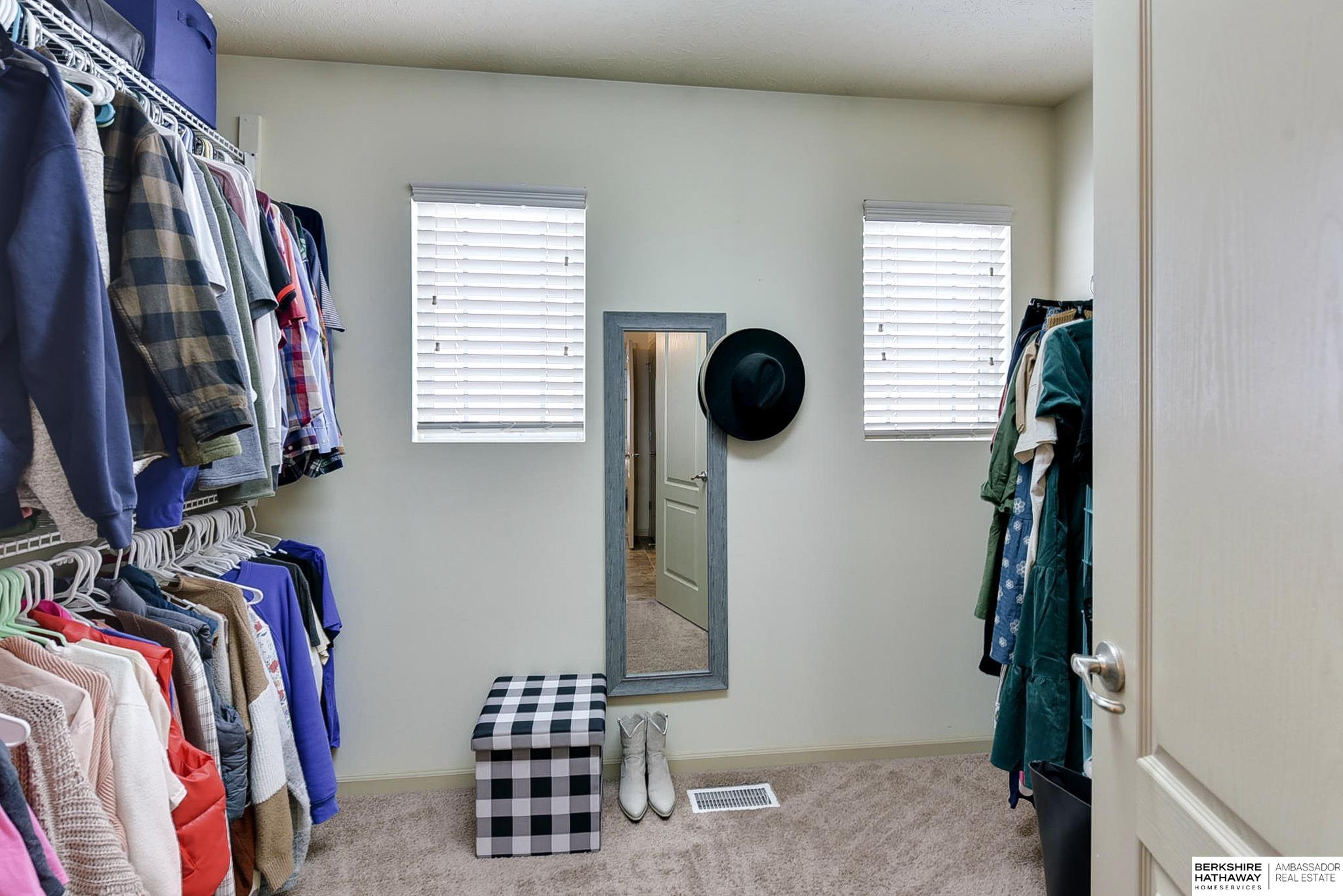 Bellevue, Nebraska 68123, United States, 4 Bedrooms Bedrooms, ,4 BathroomsBathrooms,Residential,Pending,2396