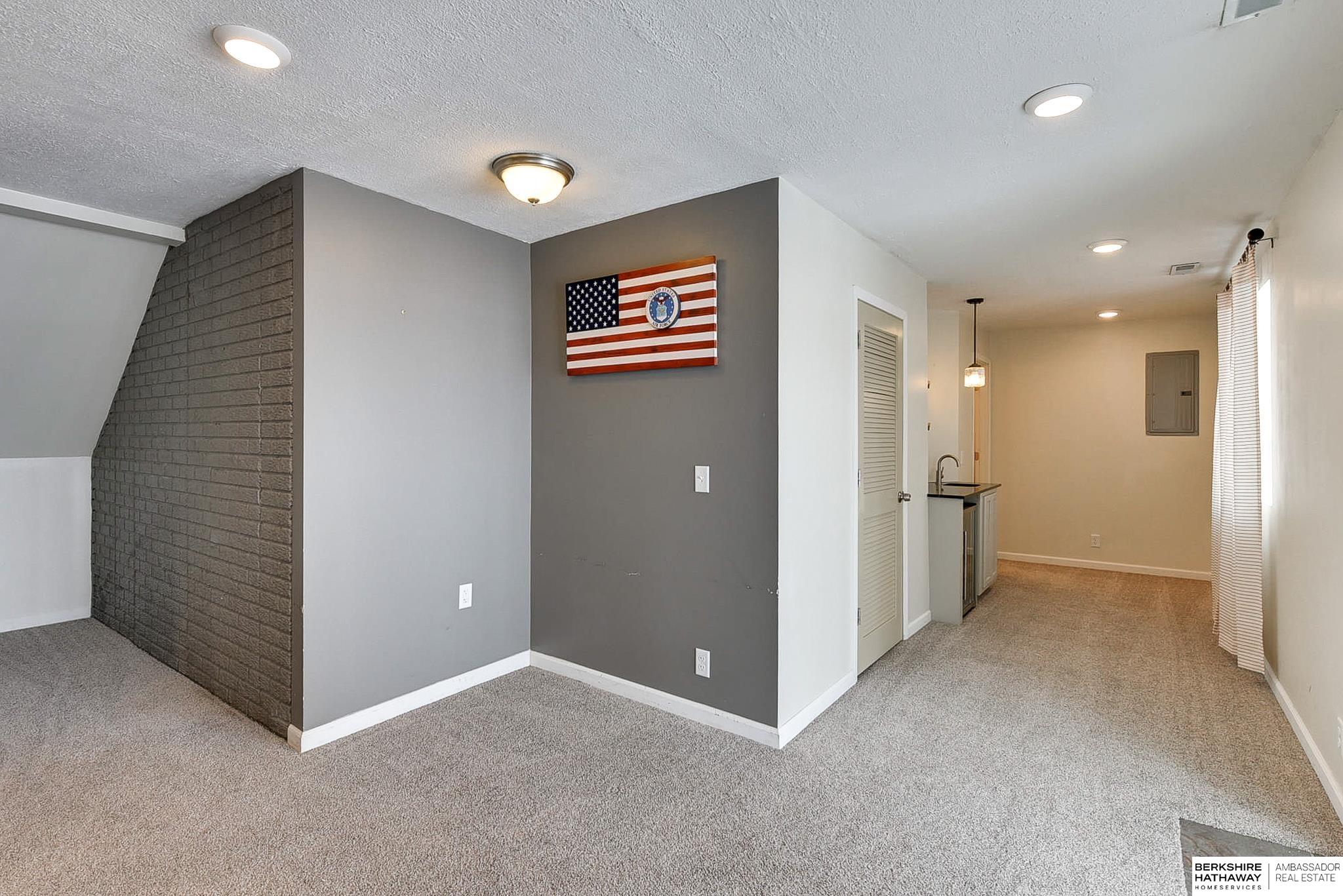 Bellevue, Nebraska 68123, United States, 4 Bedrooms Bedrooms, ,4 BathroomsBathrooms,Residential,Pending,2396