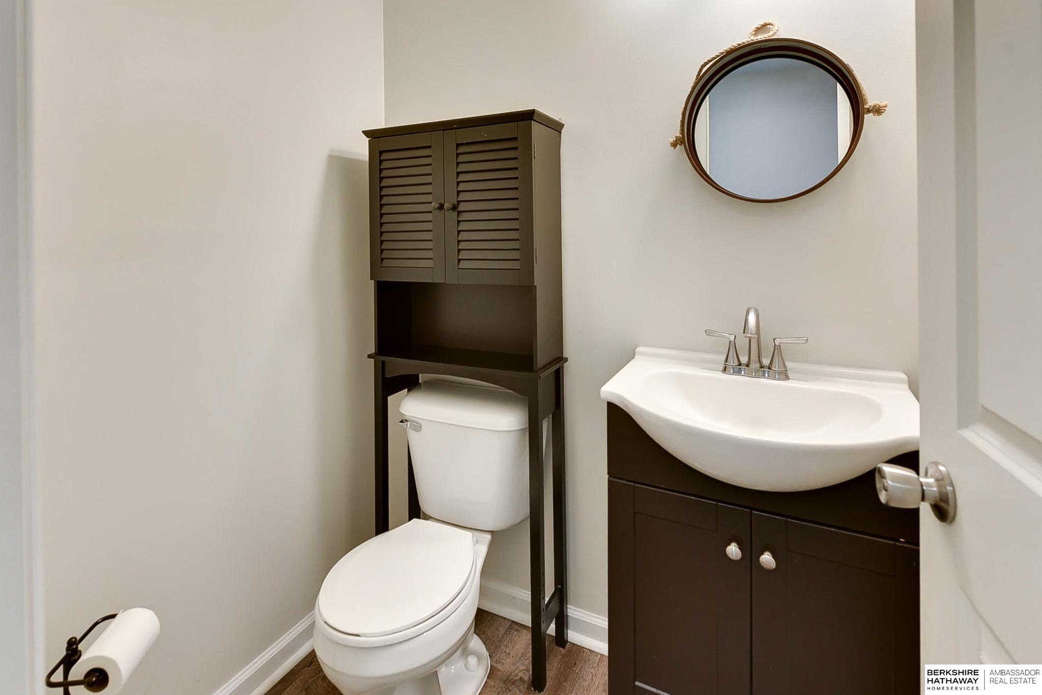 Bellevue, Nebraska 68123, United States, 4 Bedrooms Bedrooms, ,4 BathroomsBathrooms,Residential,Pending,2396