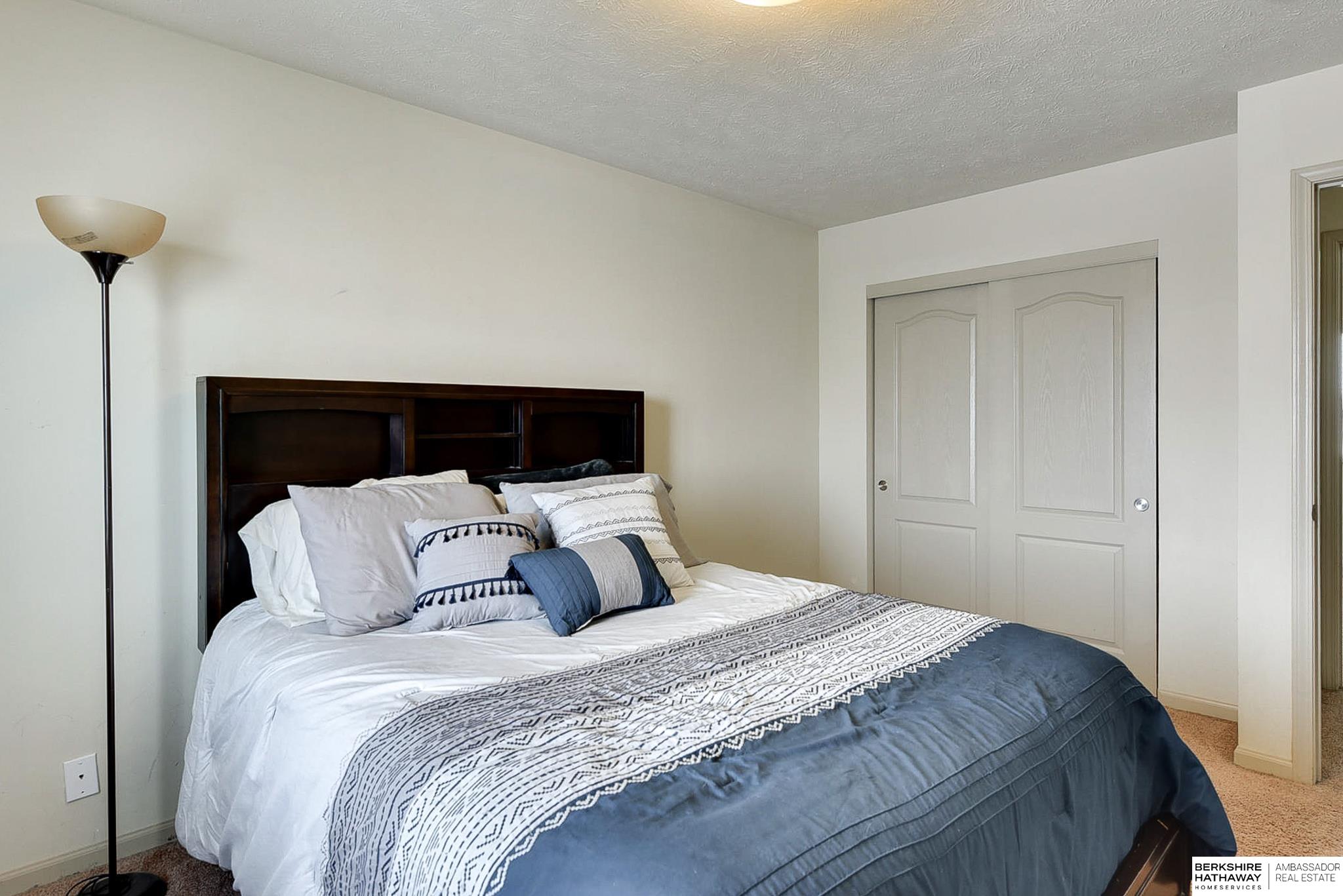 Bellevue, Nebraska 68123, United States, 4 Bedrooms Bedrooms, ,4 BathroomsBathrooms,Residential,Pending,2396