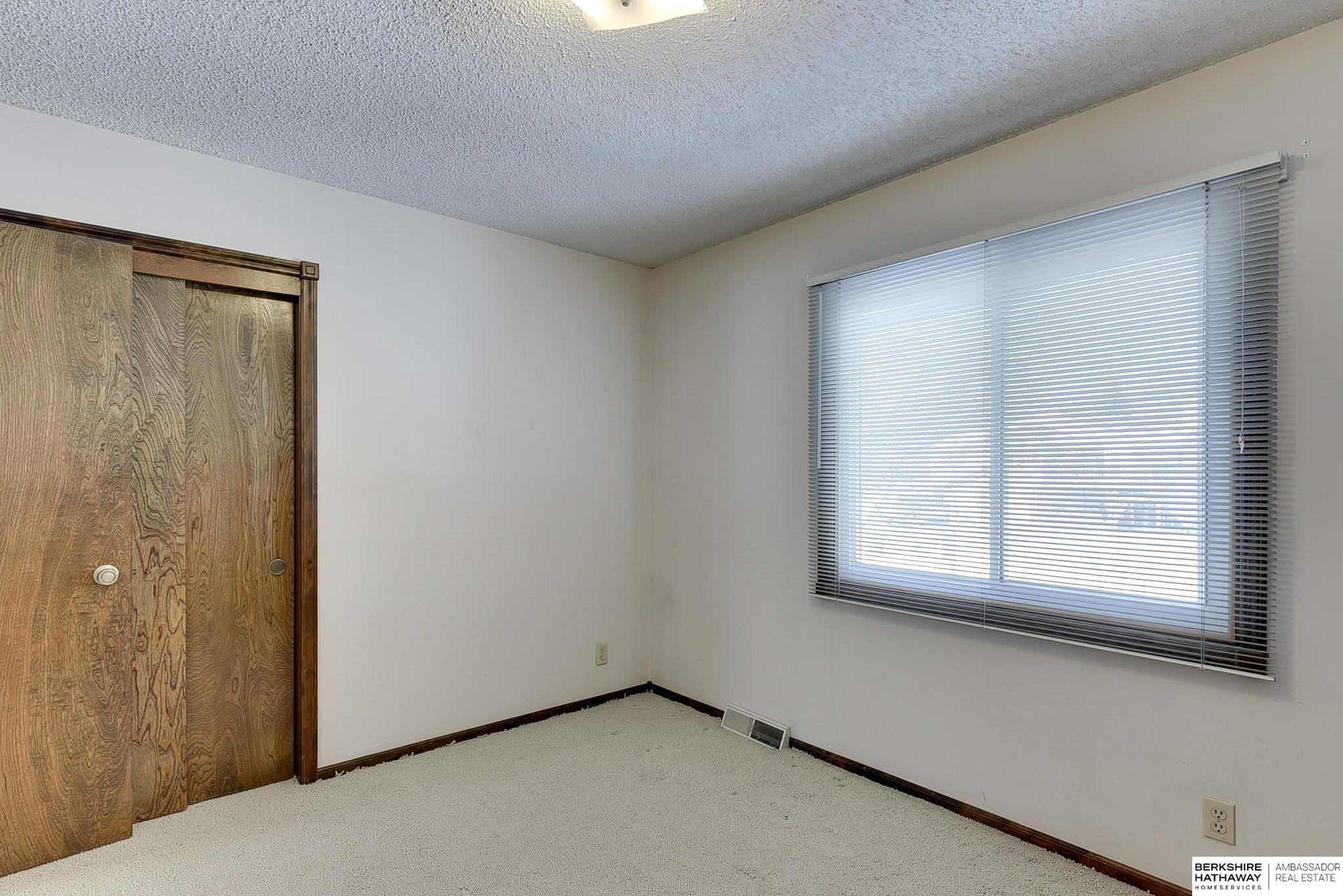 Omaha, Nebraska 68130, United States, 3 Bedrooms Bedrooms, ,3 BathroomsBathrooms,Residential,Active,686