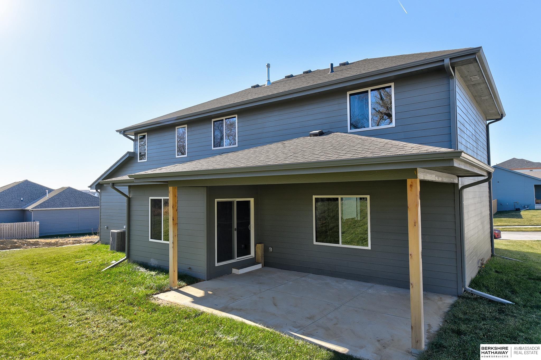 Gretna, Nebraska 68028, United States, 5 Bedrooms Bedrooms, ,4 BathroomsBathrooms,Residential,Pending,28126