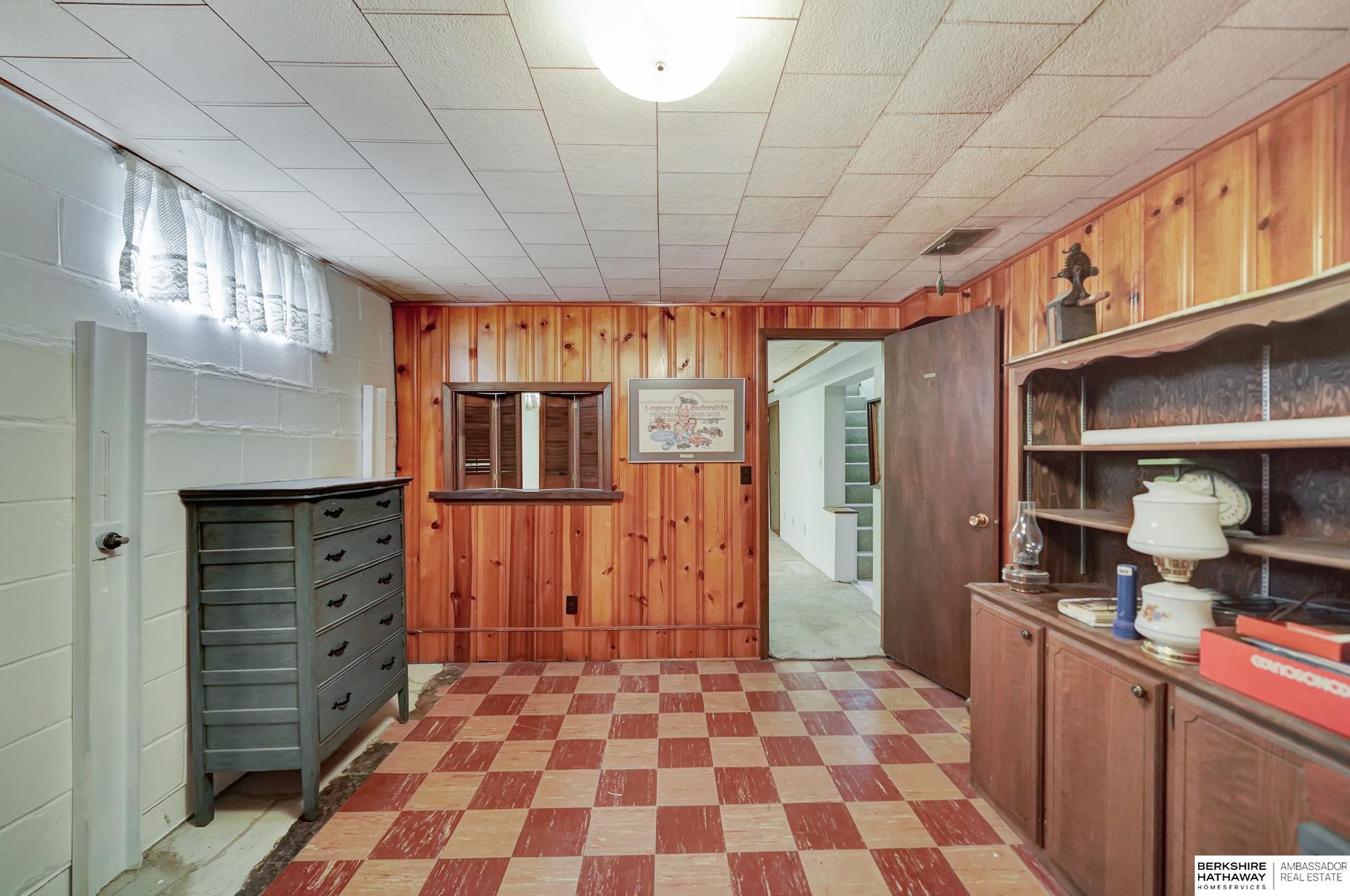 Lincoln, Nebraska 68506, United States, 3 Bedrooms Bedrooms, ,1 BathroomBathrooms,Residential,Active,88278