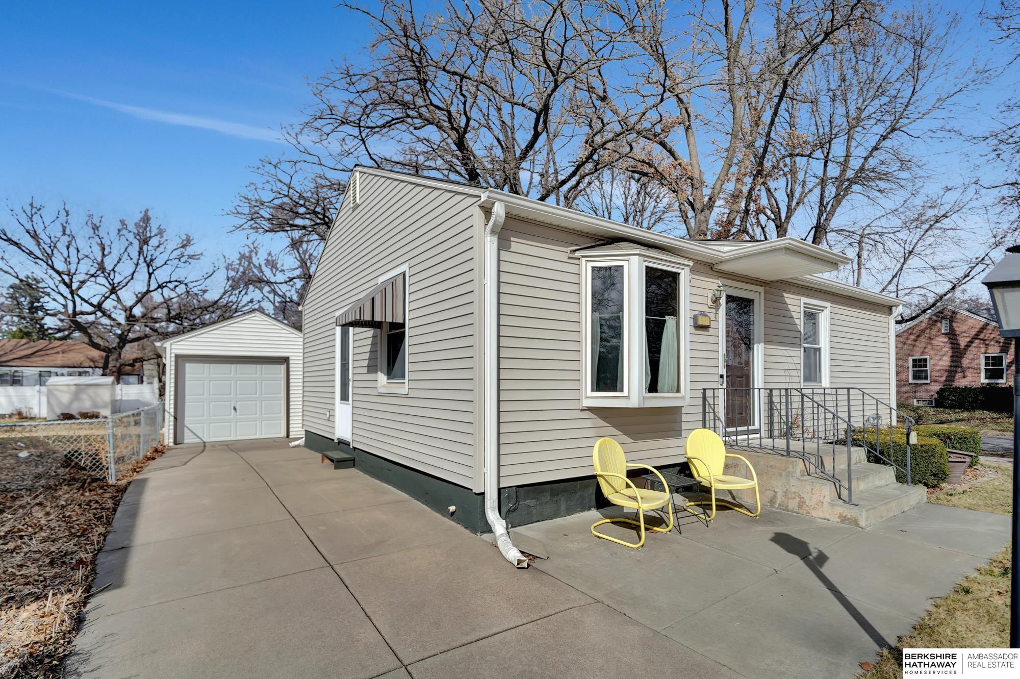 Lincoln, Nebraska 68506, United States, 3 Bedrooms Bedrooms, ,1 BathroomBathrooms,Residential,Active,88278