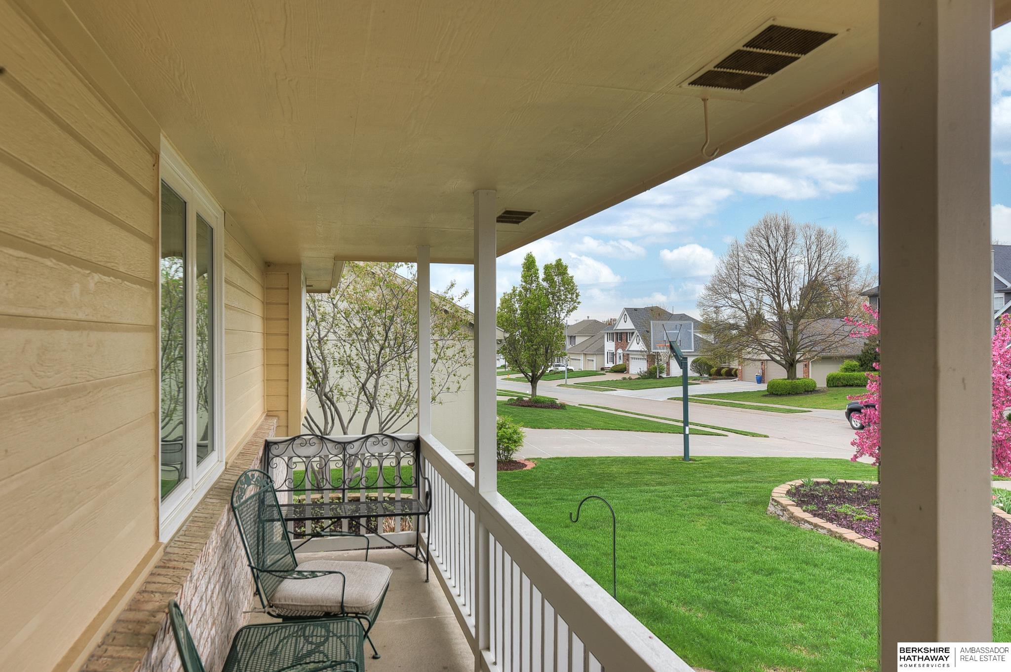 Omaha, Nebraska 68135, United States, 3 Bedrooms Bedrooms, ,3 BathroomsBathrooms,Residential,Active,116504