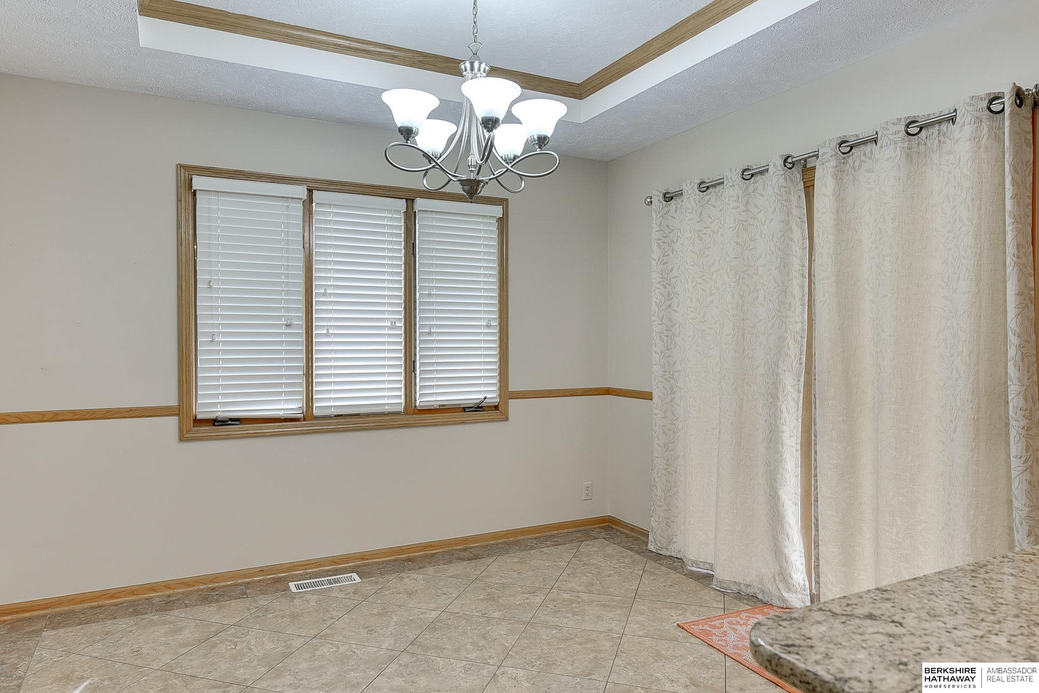 Omaha, Nebraska 68135, United States, 3 Bedrooms Bedrooms, ,3 BathroomsBathrooms,Residential,Active,116504