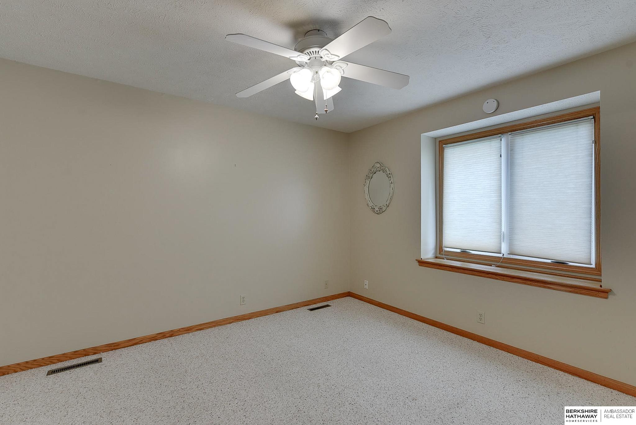 Omaha, Nebraska 68135, United States, 3 Bedrooms Bedrooms, ,3 BathroomsBathrooms,Residential,Active,116504