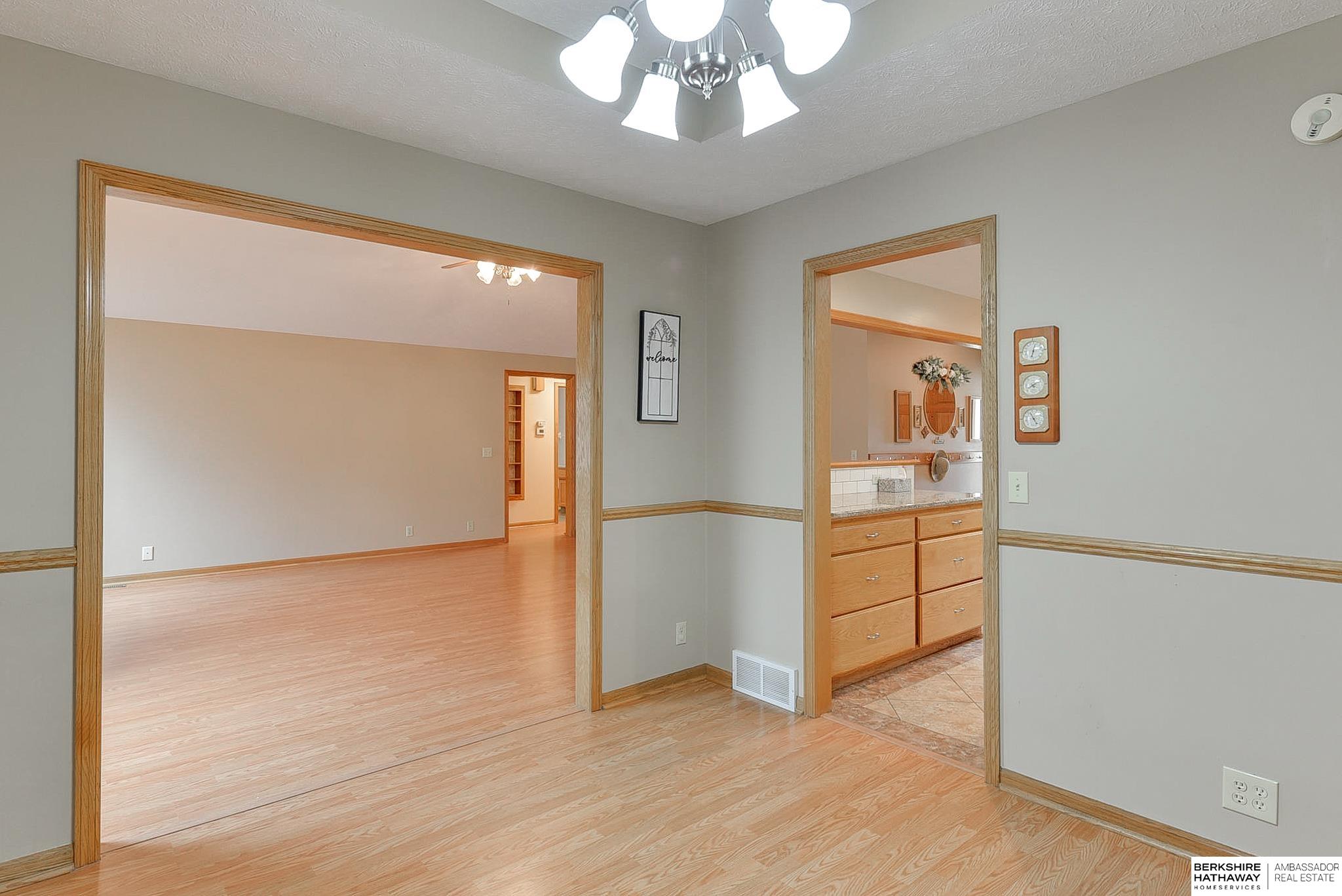 Omaha, Nebraska 68135, United States, 3 Bedrooms Bedrooms, ,3 BathroomsBathrooms,Residential,Active,116504