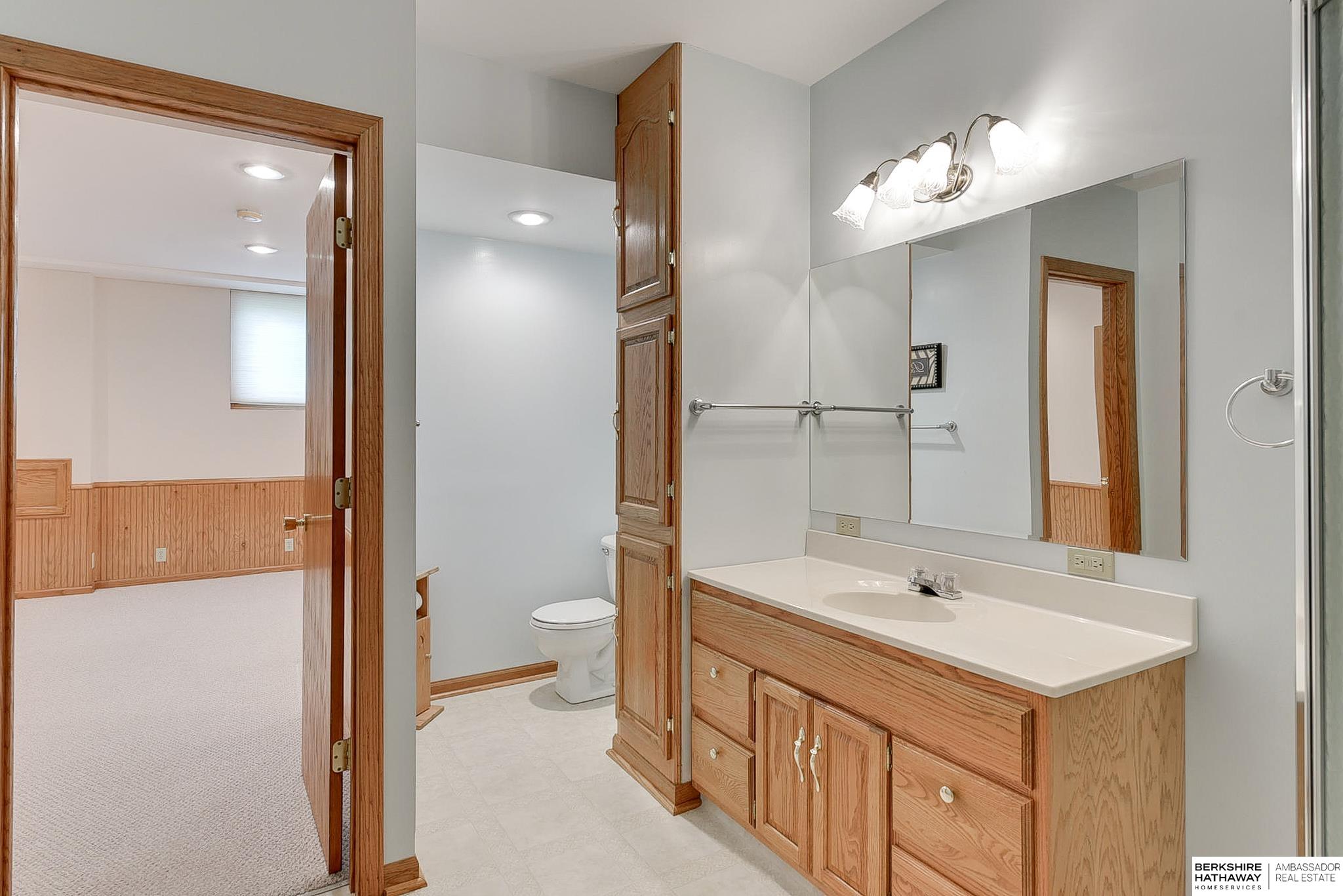 Omaha, Nebraska 68135, United States, 3 Bedrooms Bedrooms, ,3 BathroomsBathrooms,Residential,Active,116504