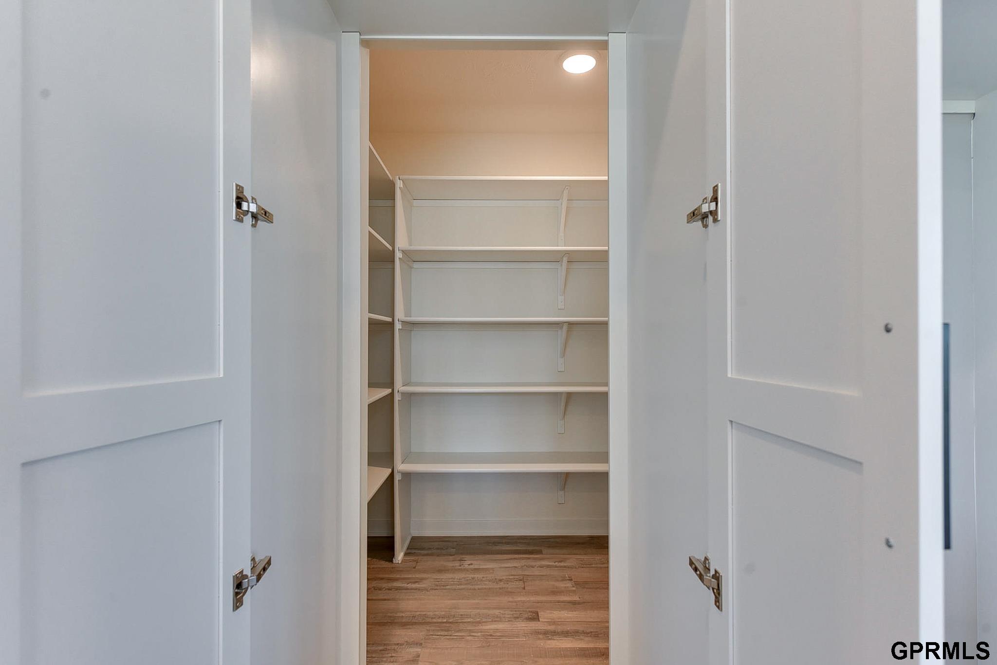 Papillion, Nebraska 68133, United States, 4 Bedrooms Bedrooms, ,4 BathroomsBathrooms,Residential,Active,19908