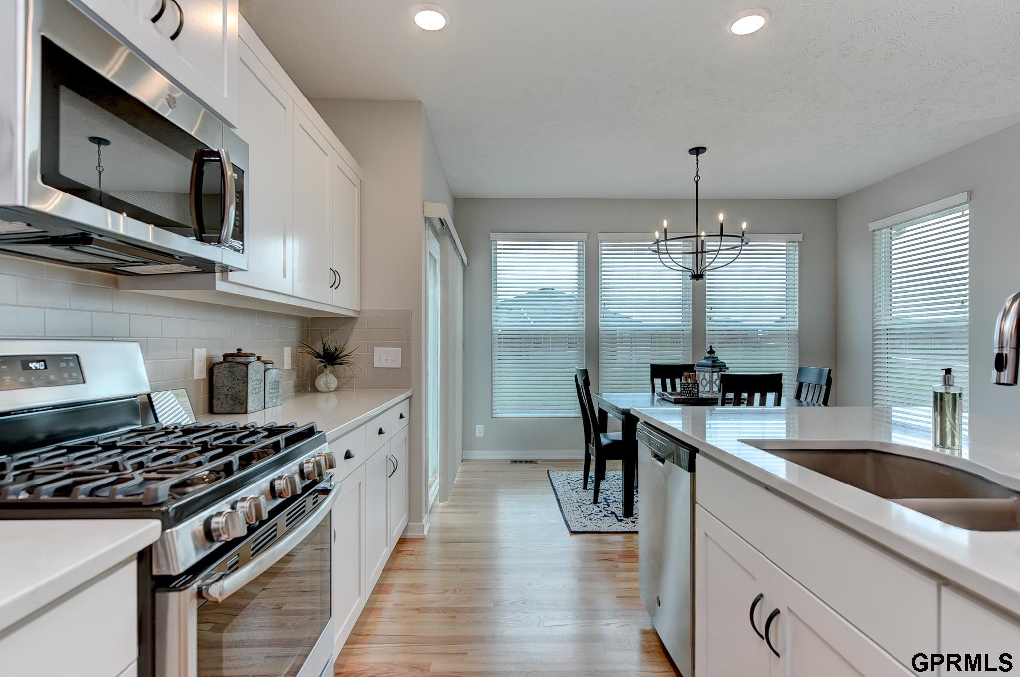 Papillion, Nebraska 68133, United States, 4 Bedrooms Bedrooms, ,4 BathroomsBathrooms,Residential,Active,19908