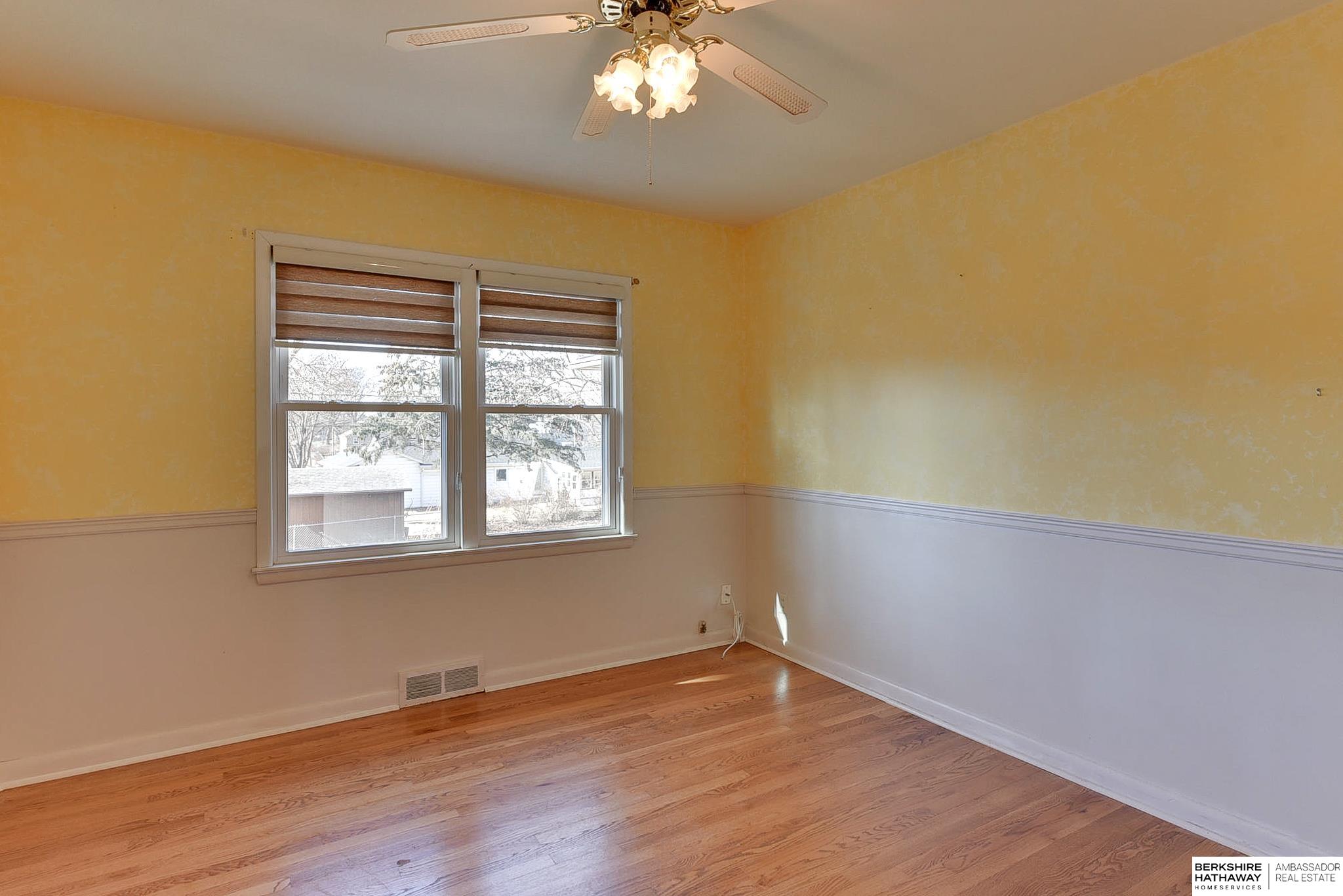 Omaha, Nebraska 68114, United States, 5 Bedrooms Bedrooms, ,3 BathroomsBathrooms,Residential,Pending,11976