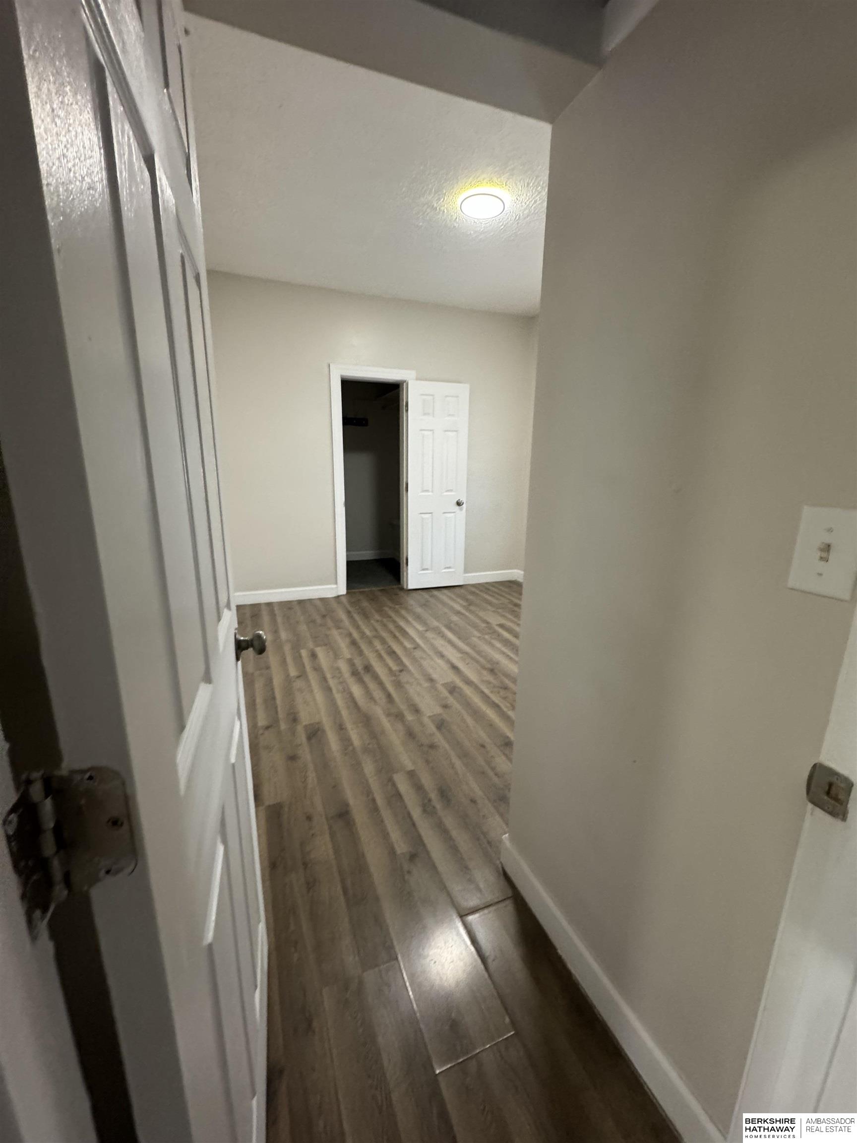 Omaha, Nebraska 68111, United States, 2 Bedrooms Bedrooms, ,1 BathroomBathrooms,Residential,Active,80018