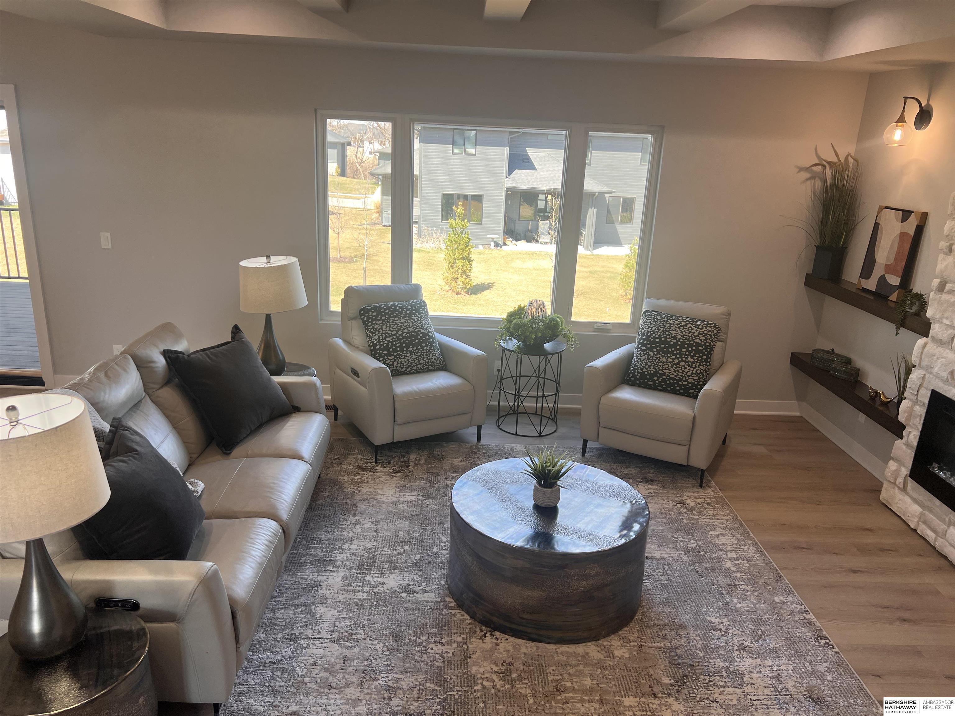 Elkhorn, Nebraska 68022, United States, 4 Bedrooms Bedrooms, ,3 BathroomsBathrooms,Residential,Active,23368