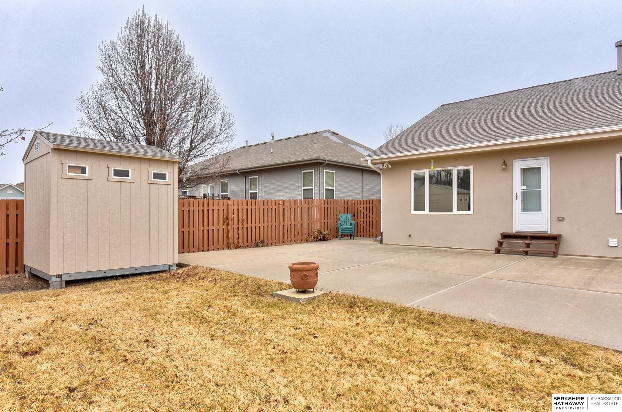 Omaha, Nebraska 68136, United States, 4 Bedrooms Bedrooms, ,3 BathroomsBathrooms,Residential,Pending,8641