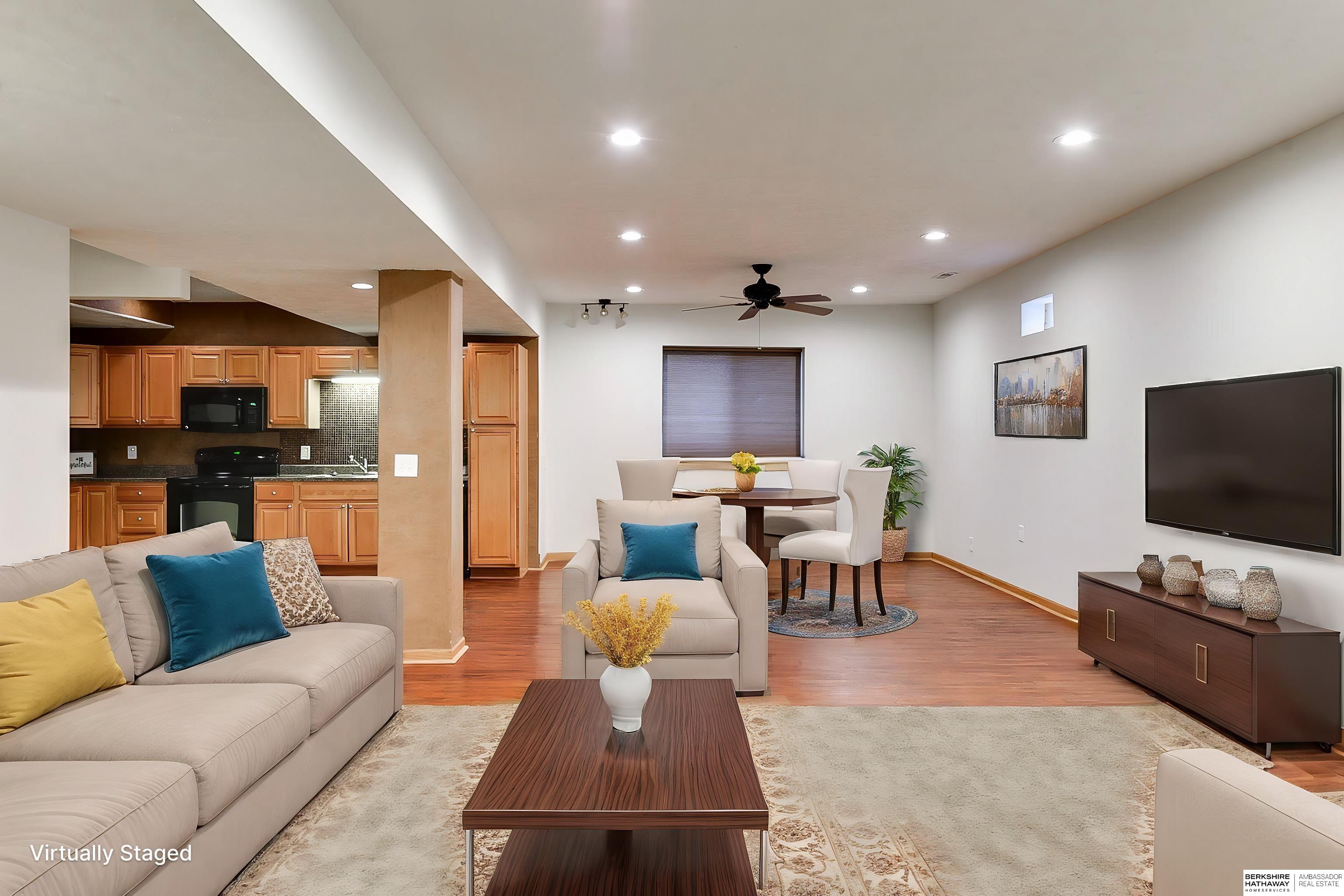 Omaha, Nebraska 68136, United States, 4 Bedrooms Bedrooms, ,3 BathroomsBathrooms,Residential,Pending,8641