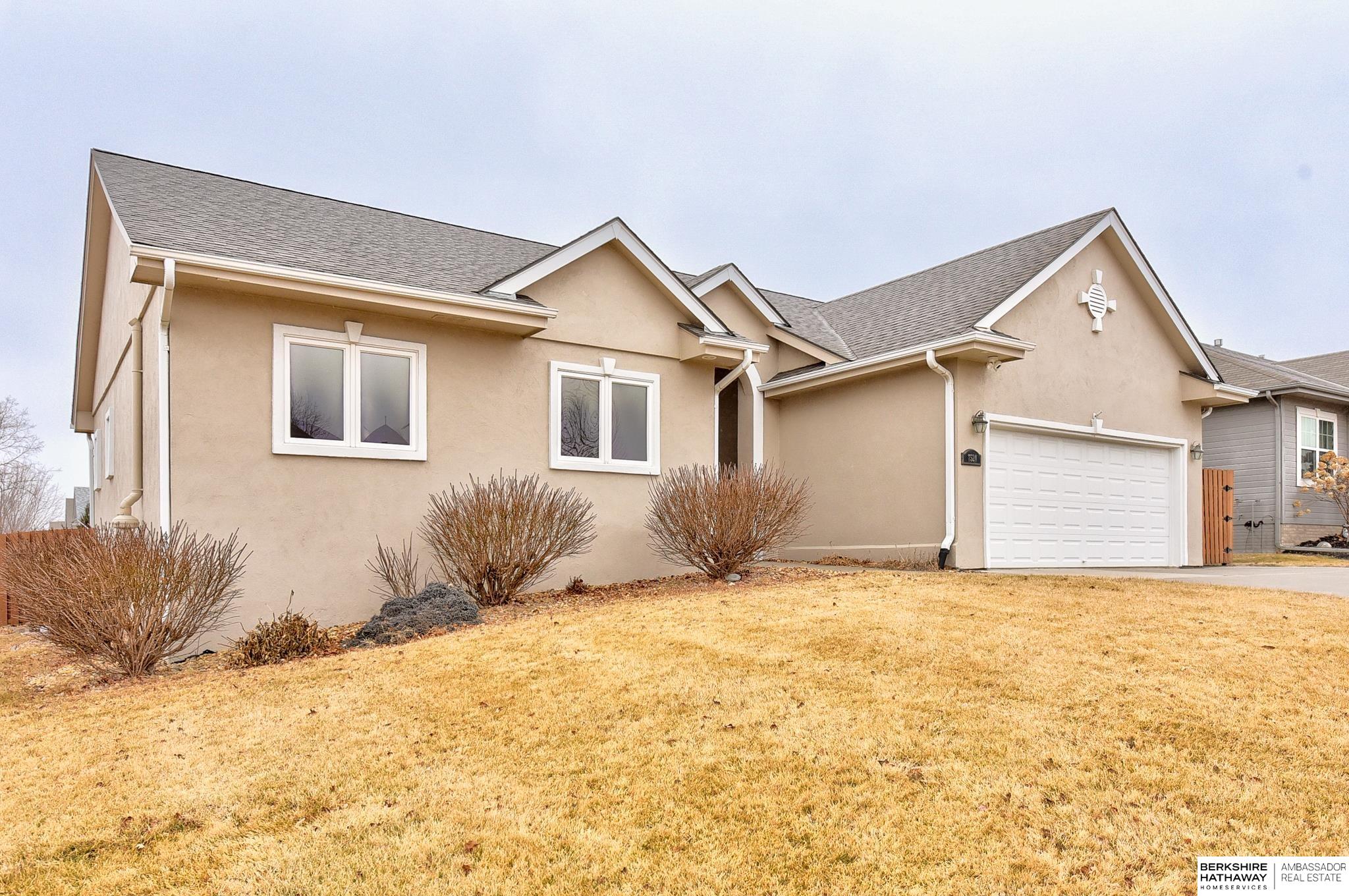 Omaha, Nebraska 68136, United States, 4 Bedrooms Bedrooms, ,3 BathroomsBathrooms,Residential,Pending,8641