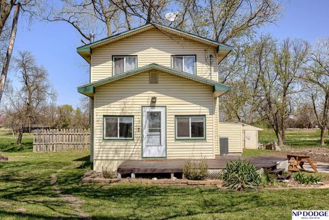 MLS: 22510556