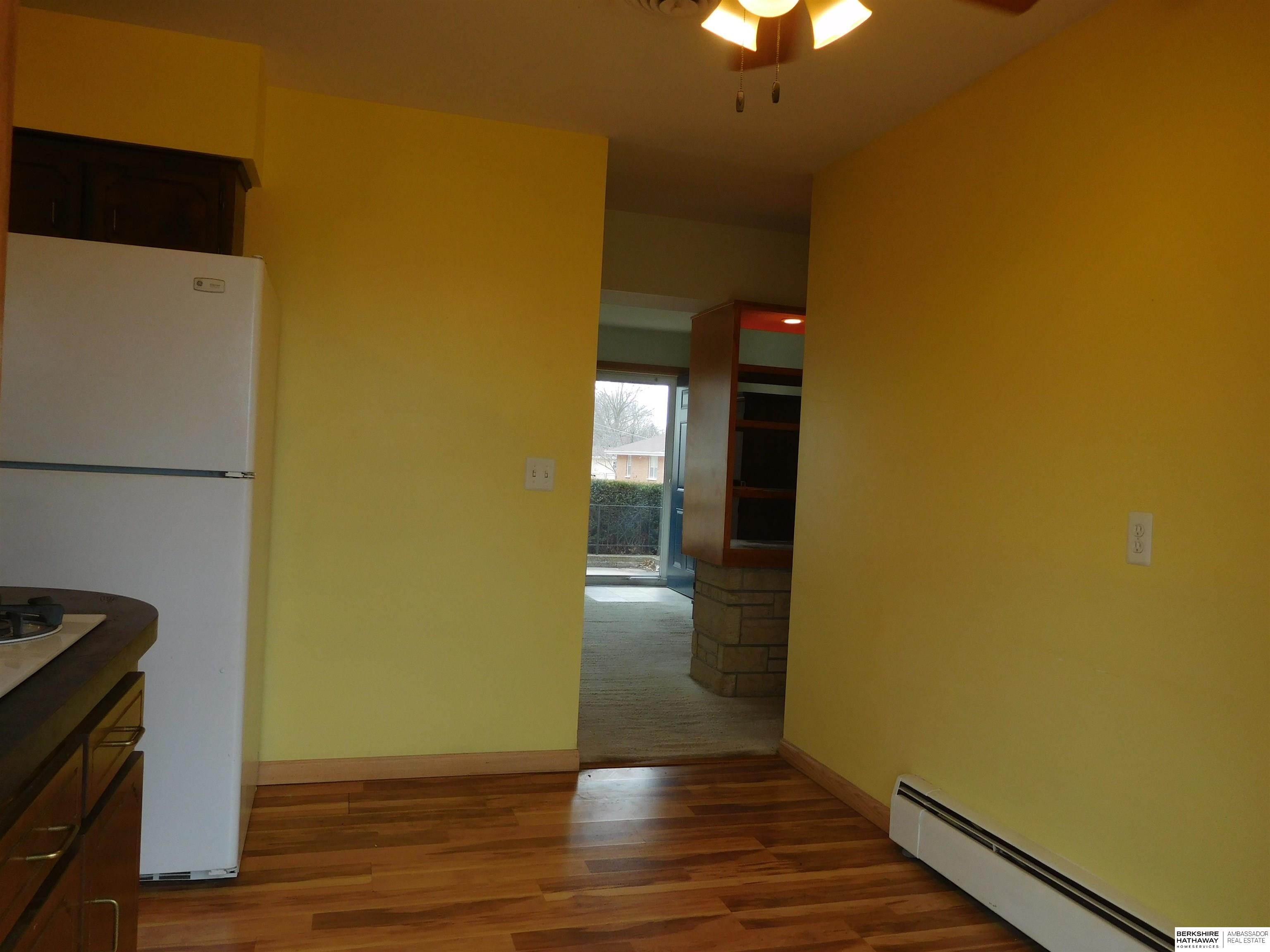 Omaha, Nebraska 68117, United States, 2 Bedrooms Bedrooms, ,2 BathroomsBathrooms,Residential,Pending,8094