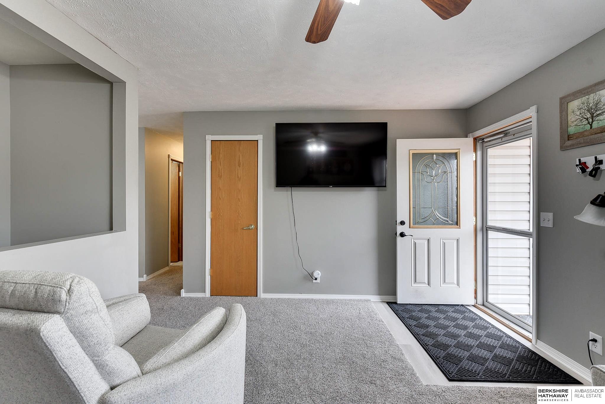 Ceresco, Nebraska 68017, United States, 3 Bedrooms Bedrooms, ,2 BathroomsBathrooms,Residential,Pending,9901