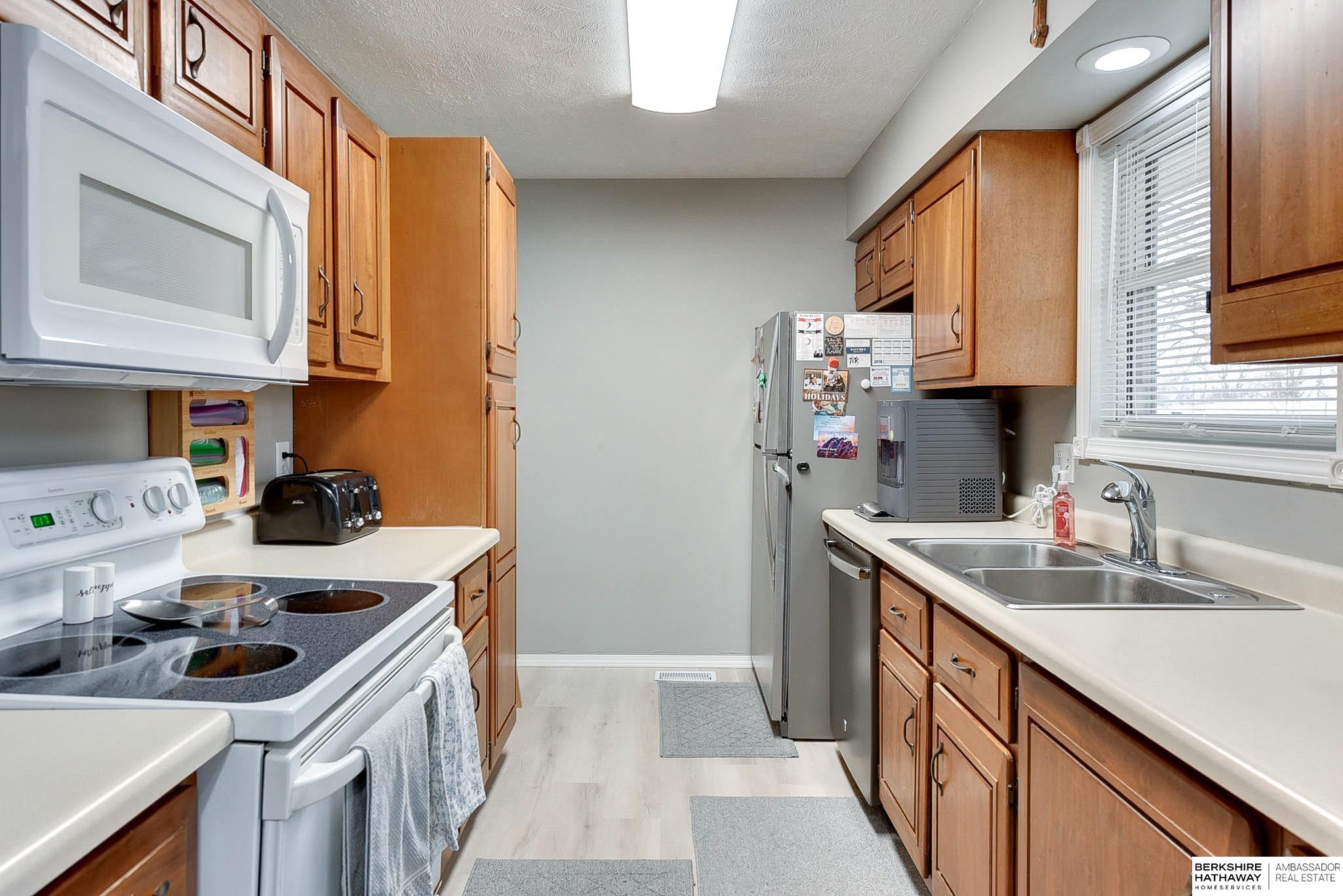 Ceresco, Nebraska 68017, United States, 3 Bedrooms Bedrooms, ,2 BathroomsBathrooms,Residential,Pending,9901