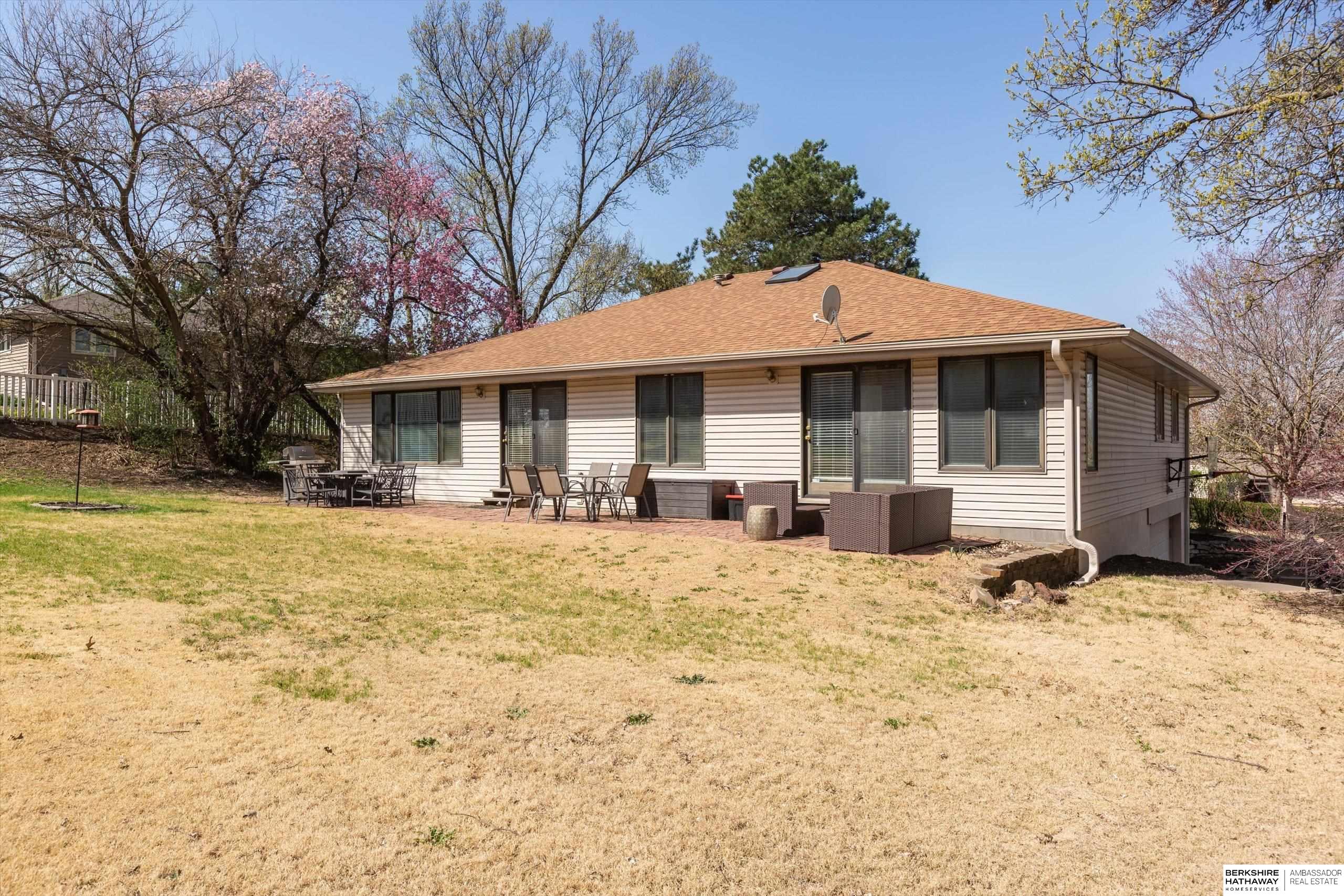 Omaha, Nebraska 68132, United States, 3 Bedrooms Bedrooms, ,3 BathroomsBathrooms,Residential,Pending,110855