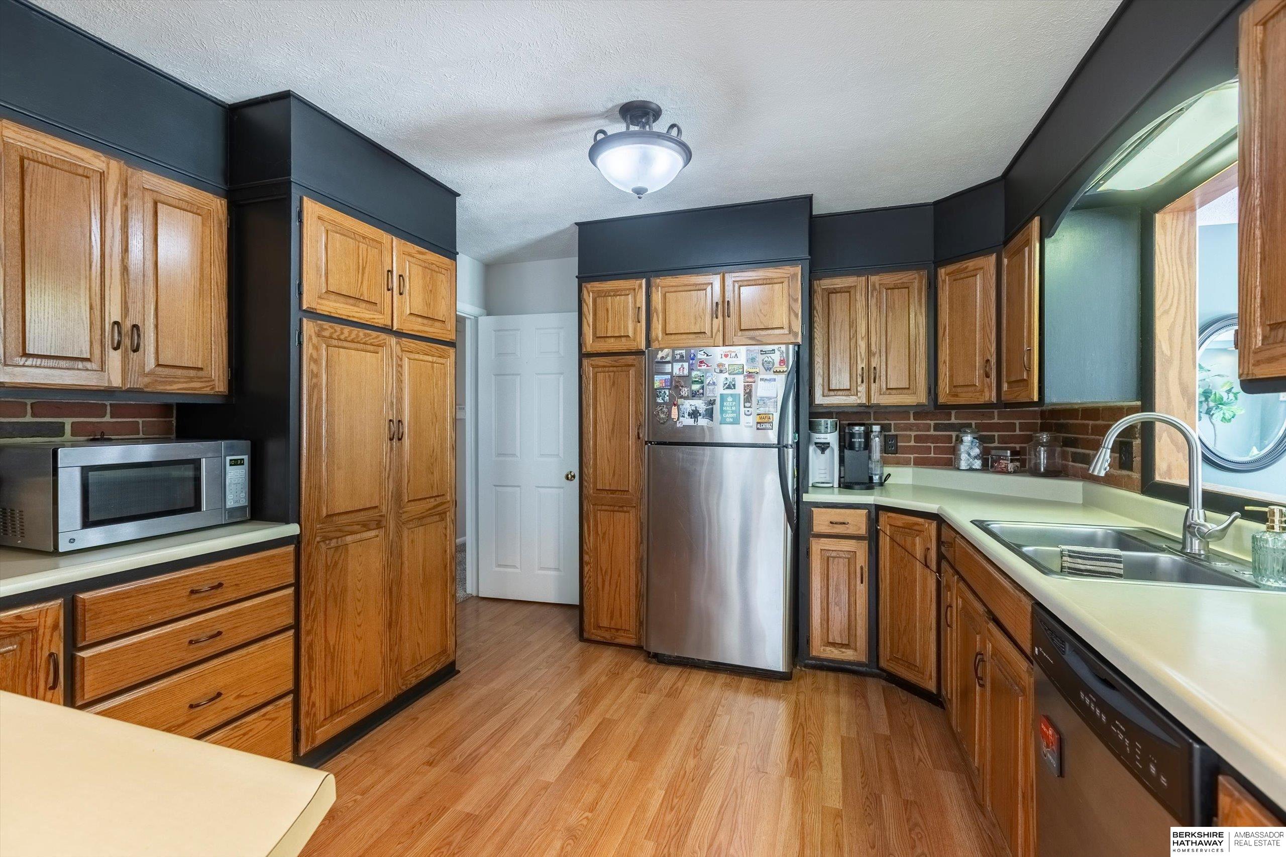 Omaha, Nebraska 68132, United States, 3 Bedrooms Bedrooms, ,3 BathroomsBathrooms,Residential,Pending,110855