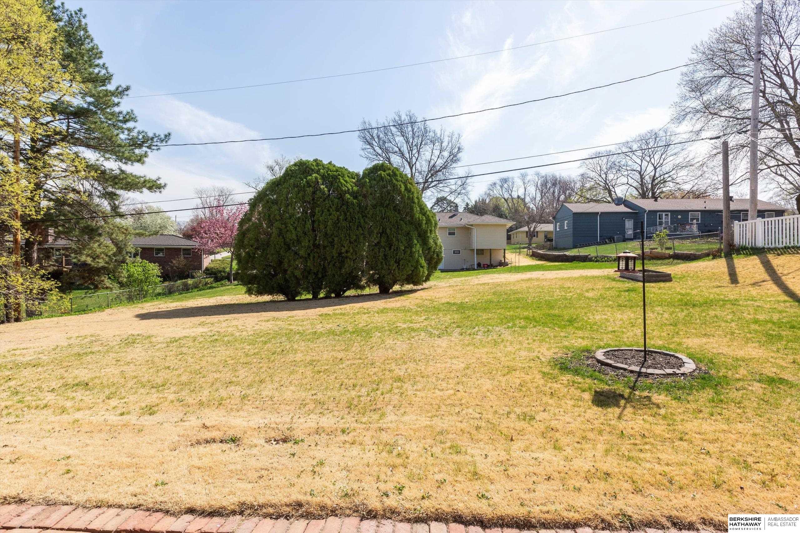 Omaha, Nebraska 68132, United States, 3 Bedrooms Bedrooms, ,3 BathroomsBathrooms,Residential,Pending,110855