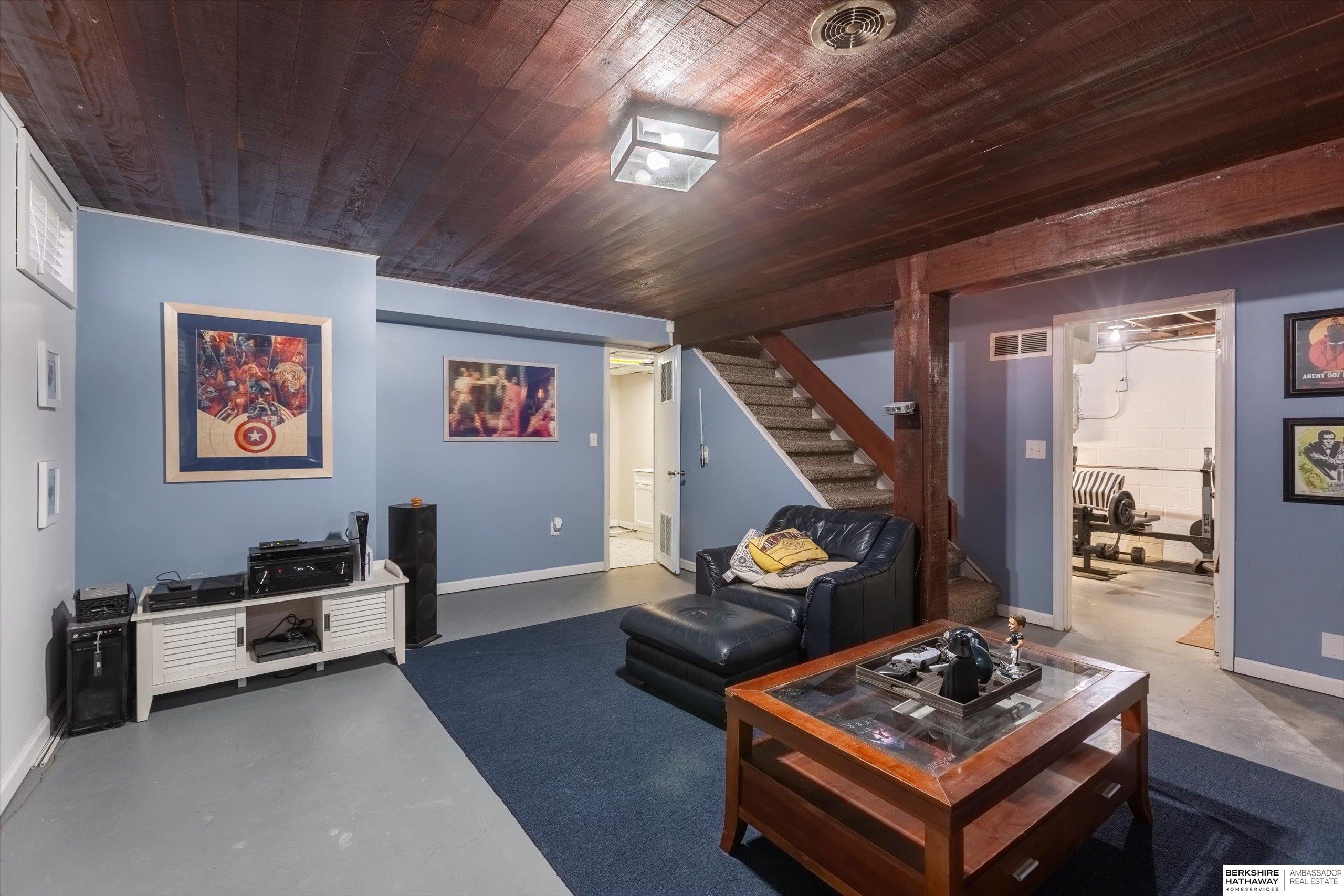 Omaha, Nebraska 68132, United States, 3 Bedrooms Bedrooms, ,3 BathroomsBathrooms,Residential,Pending,110855