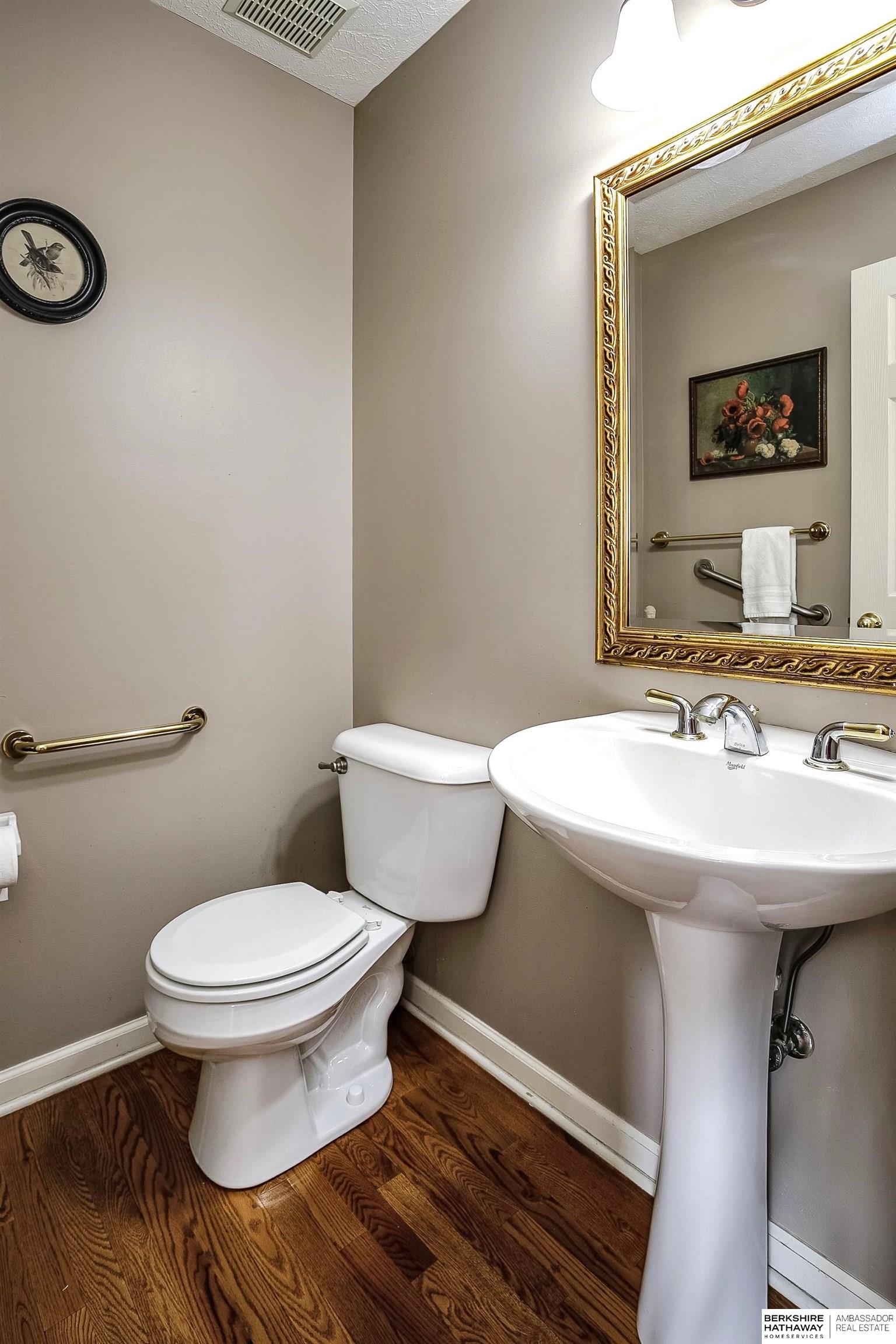 Omaha, Nebraska 68116, United States, 4 Bedrooms Bedrooms, ,3 BathroomsBathrooms,Residential,Active,96704