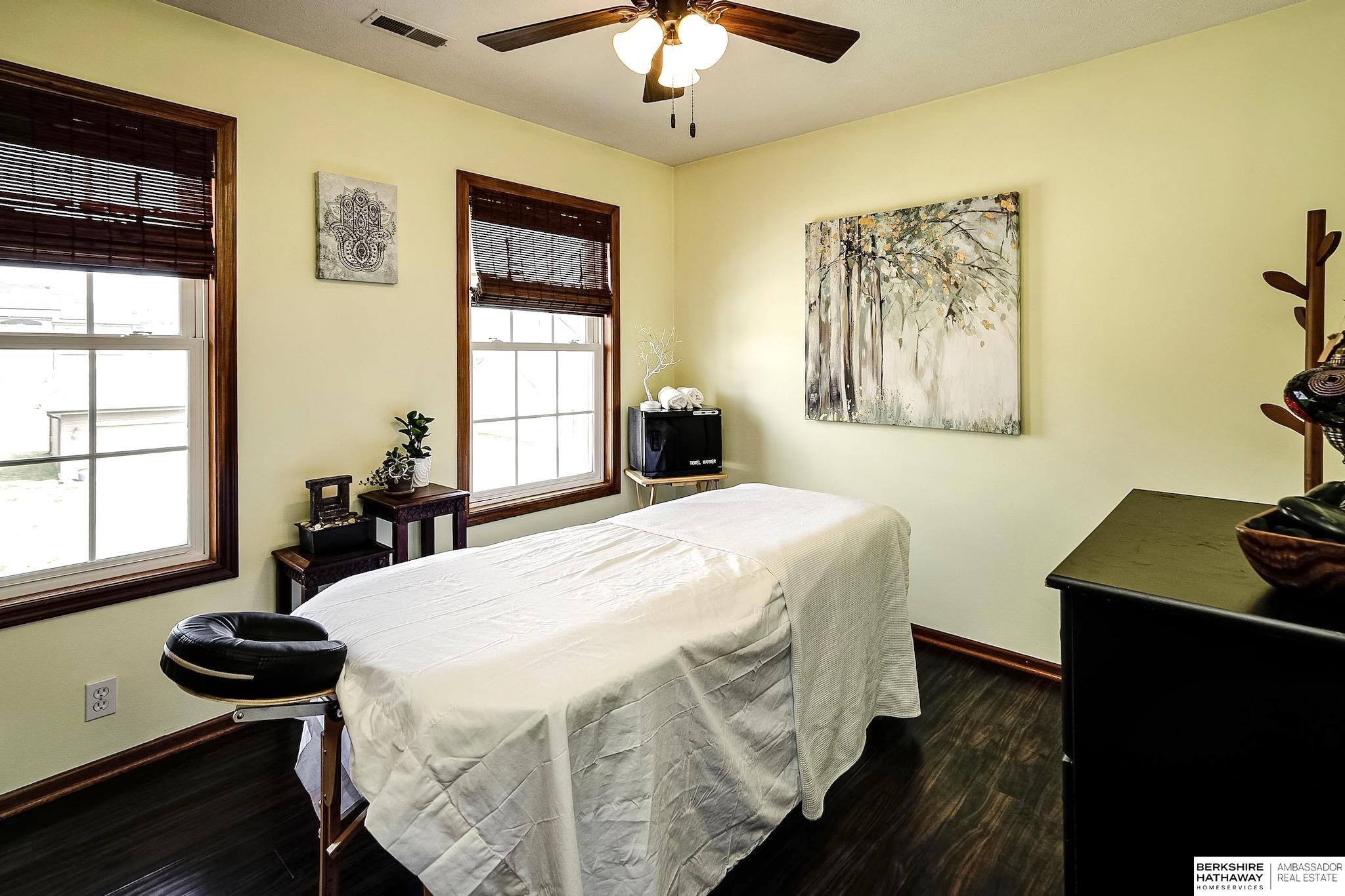 Omaha, Nebraska 68116, United States, 4 Bedrooms Bedrooms, ,3 BathroomsBathrooms,Residential,Active,96704