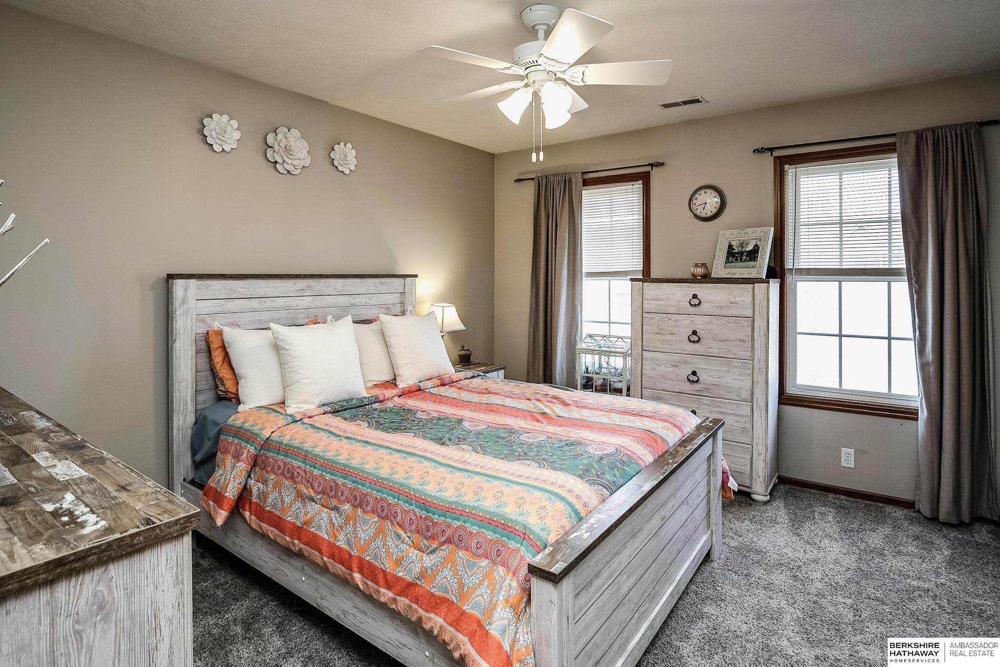 Omaha, Nebraska 68116, United States, 4 Bedrooms Bedrooms, ,3 BathroomsBathrooms,Residential,Active,96704