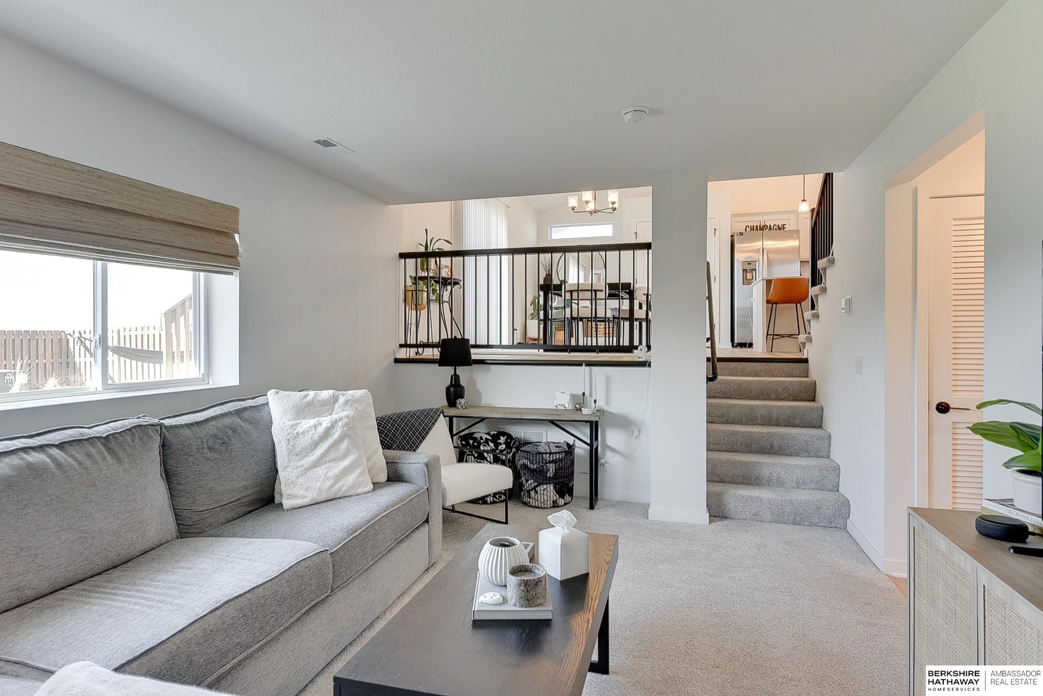 Omaha, Nebraska 68116, United States, 3 Bedrooms Bedrooms, ,3 BathroomsBathrooms,Residential,Pending,115368