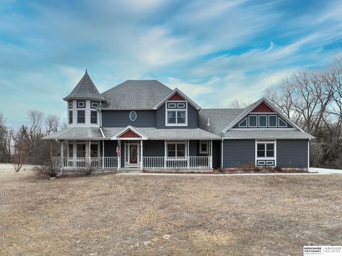 MLS: 22504086