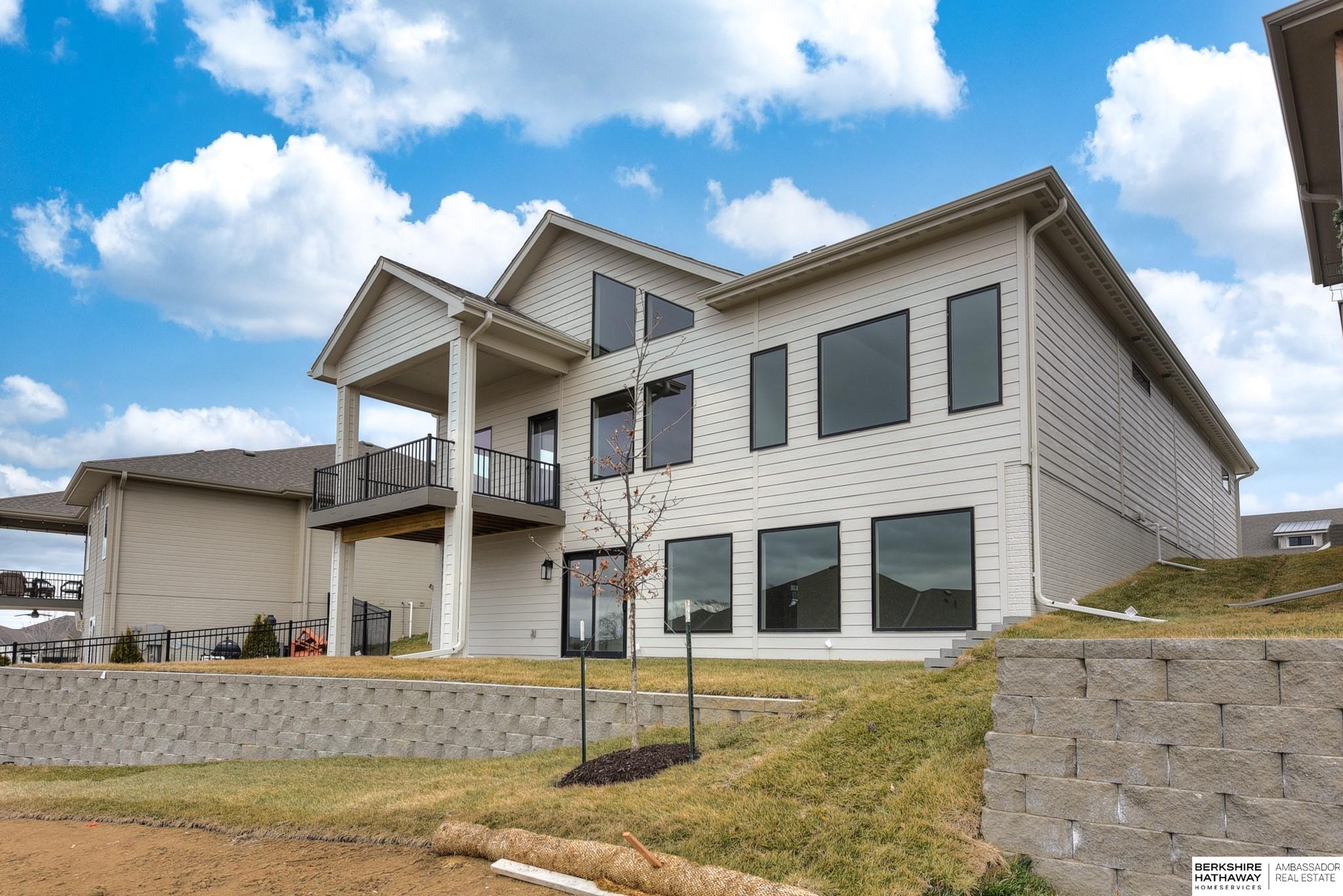 Omaha, Nebraska 68138, United States, 4 Bedrooms Bedrooms, ,3 BathroomsBathrooms,Residential,Active,40630