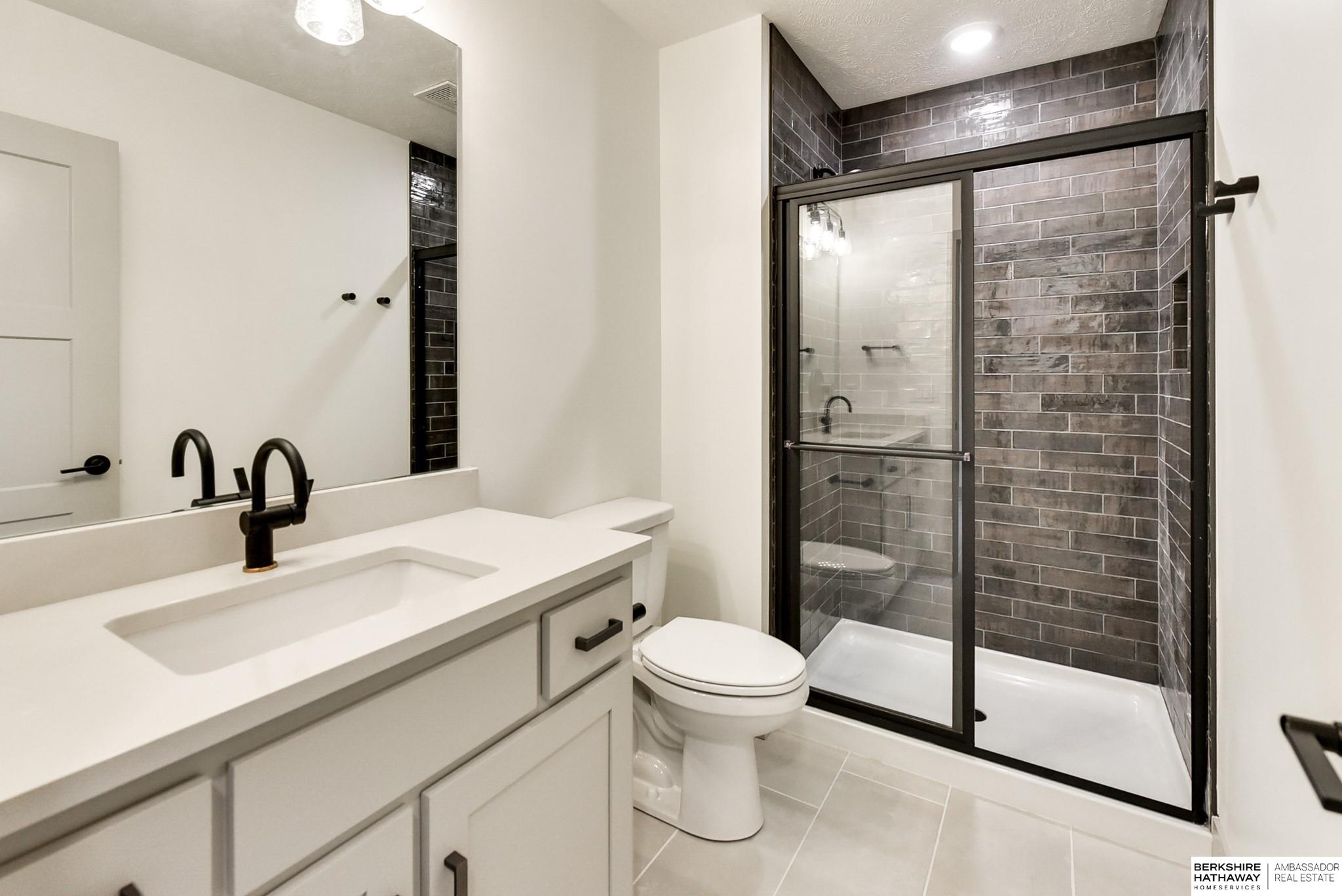 Omaha, Nebraska 68138, United States, 4 Bedrooms Bedrooms, ,3 BathroomsBathrooms,Residential,Active,40630