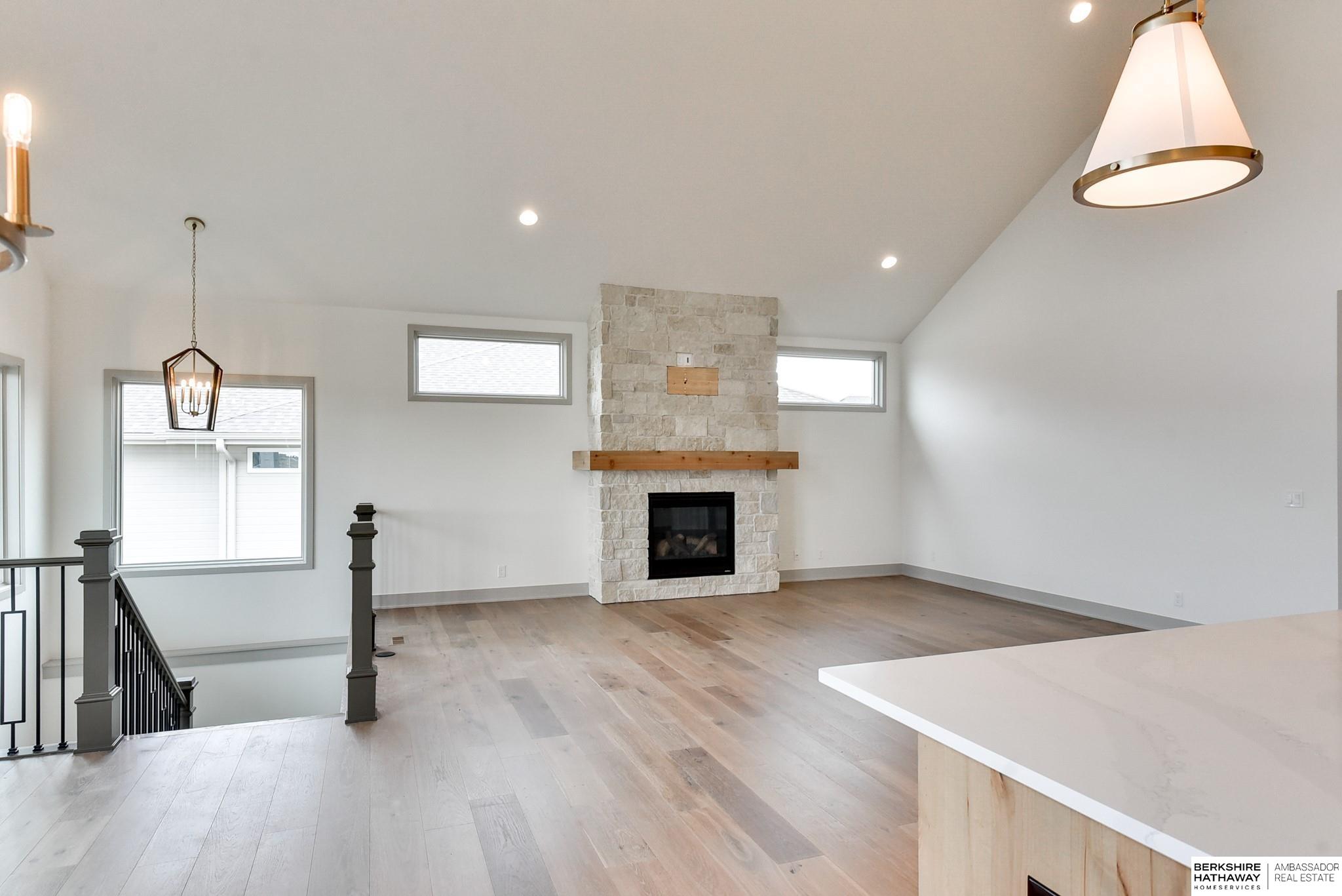 Omaha, Nebraska 68138, United States, 4 Bedrooms Bedrooms, ,3 BathroomsBathrooms,Residential,Active,40630