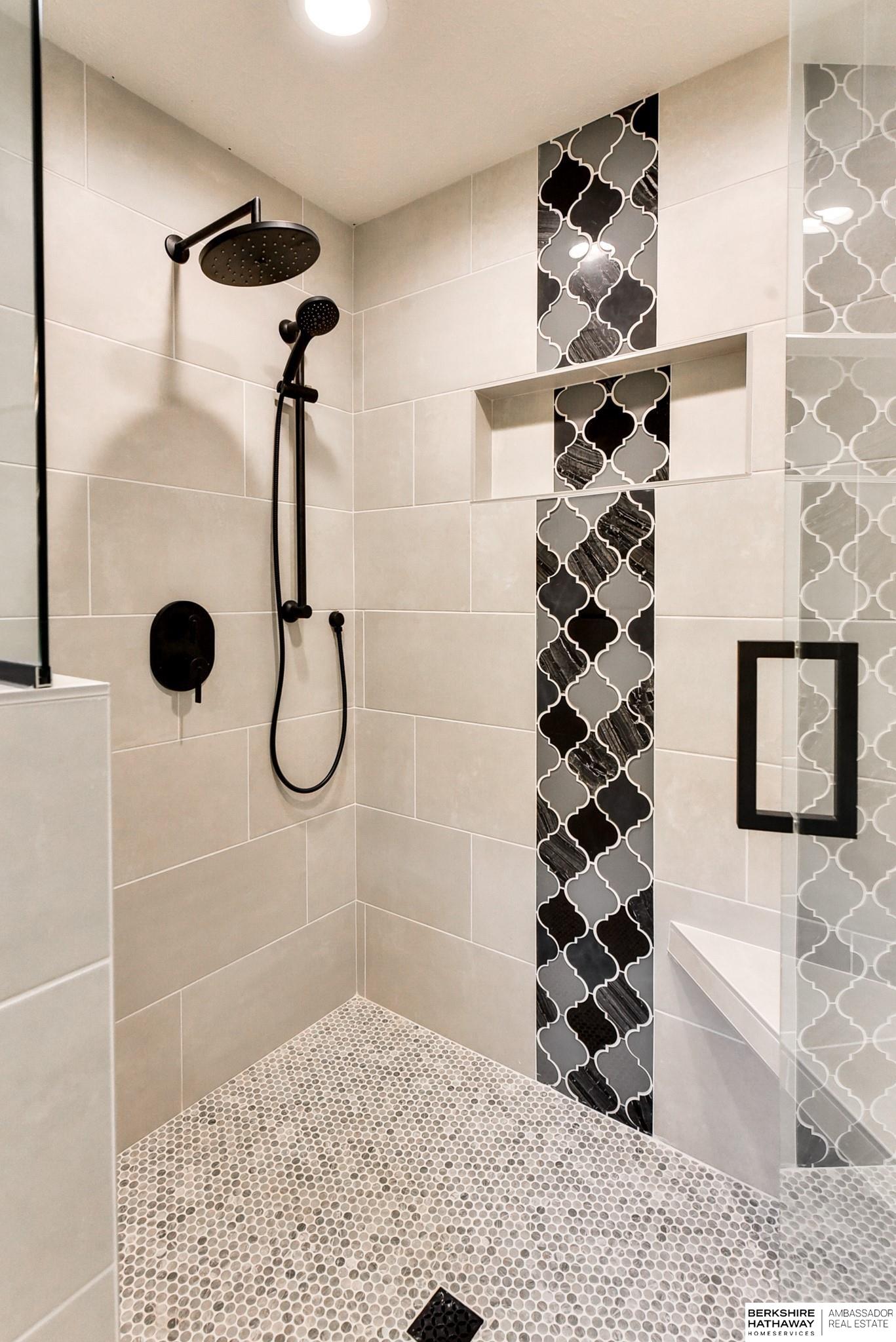 Omaha, Nebraska 68138, United States, 4 Bedrooms Bedrooms, ,3 BathroomsBathrooms,Residential,Active,40630