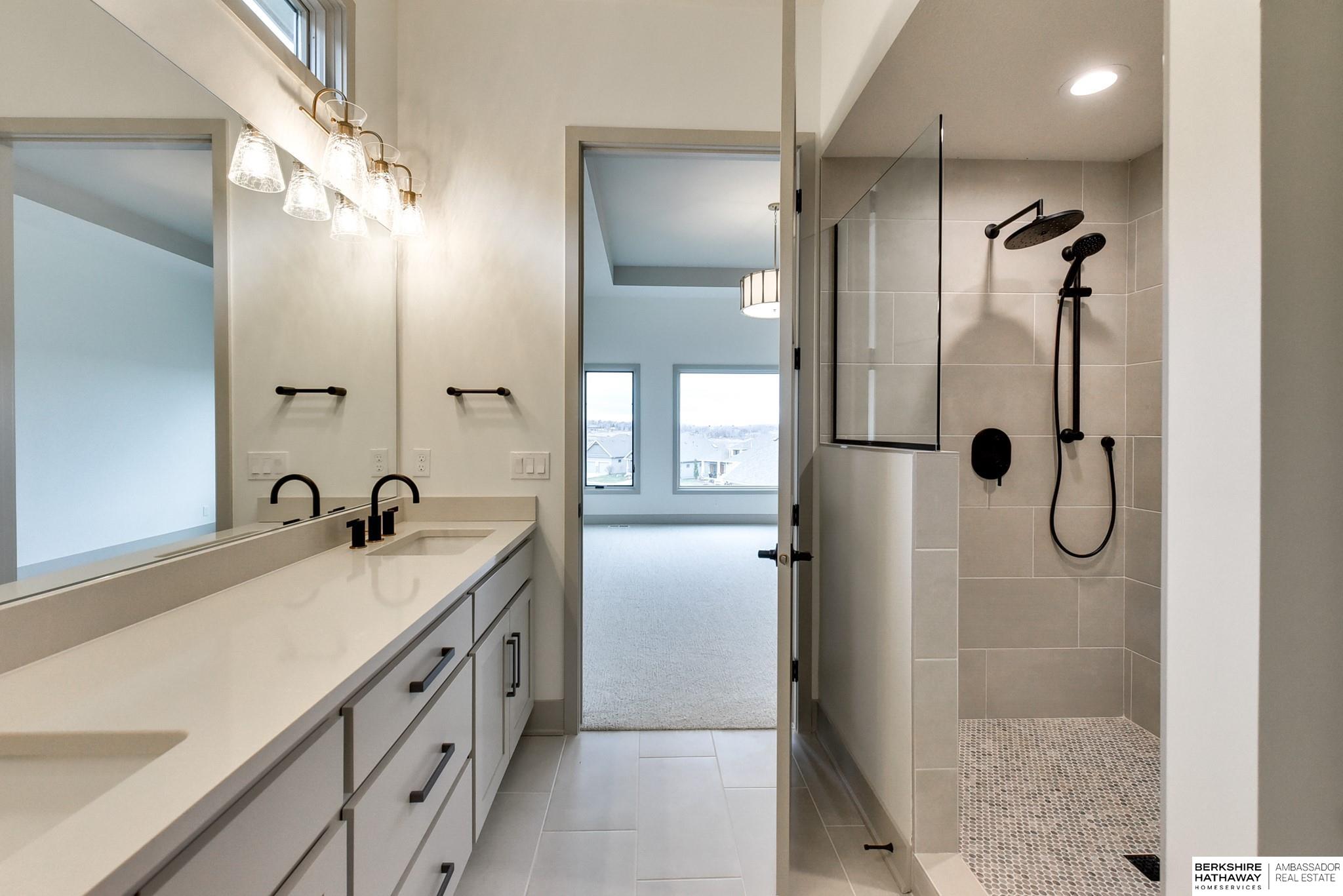 Omaha, Nebraska 68138, United States, 4 Bedrooms Bedrooms, ,3 BathroomsBathrooms,Residential,Active,40630