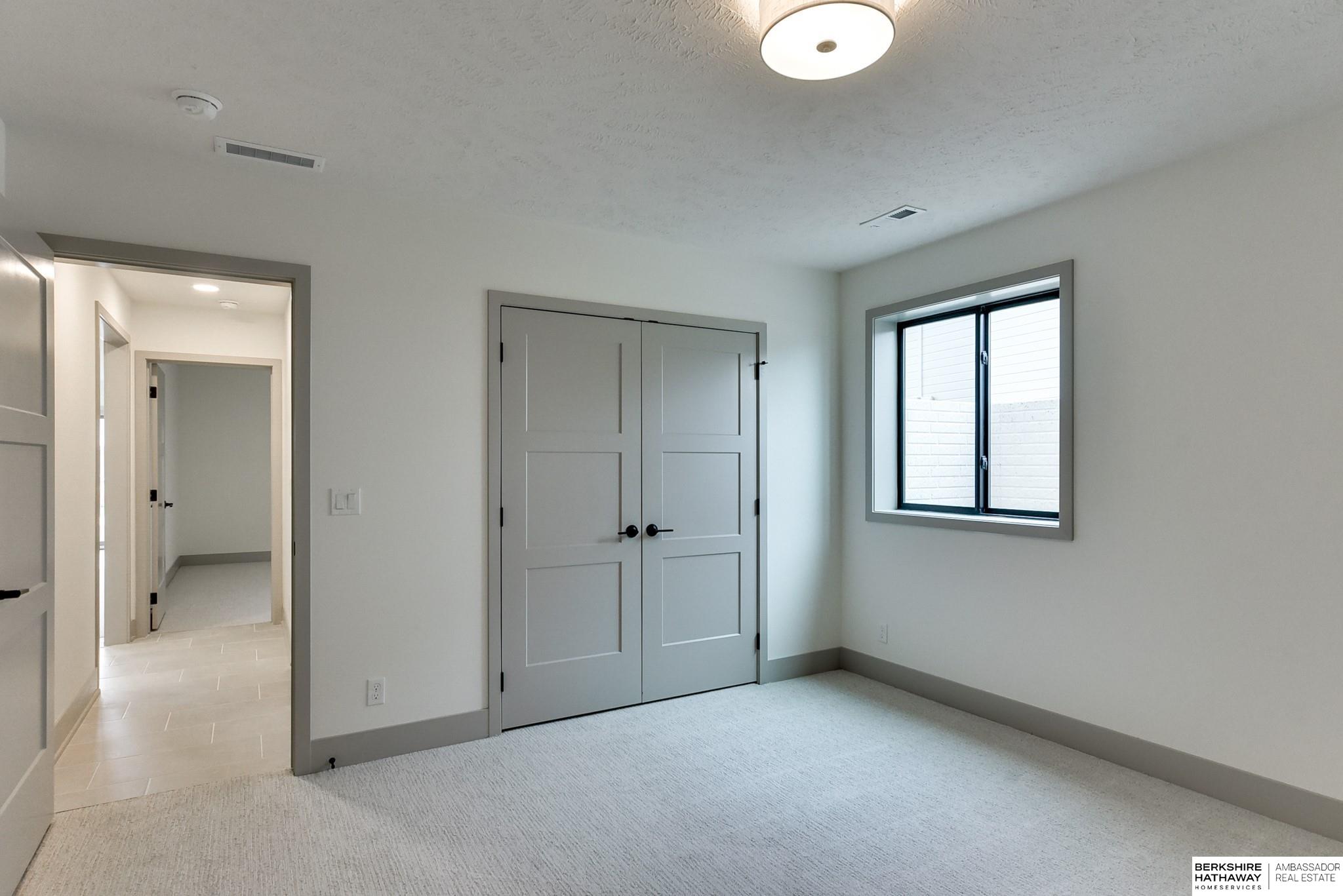 Omaha, Nebraska 68138, United States, 4 Bedrooms Bedrooms, ,3 BathroomsBathrooms,Residential,Active,40630