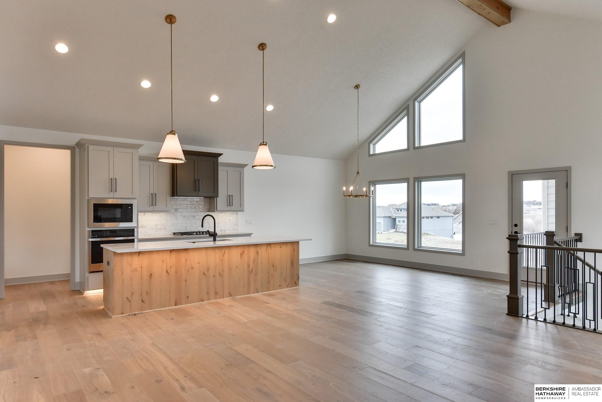 Omaha, Nebraska 68138, United States, 4 Bedrooms Bedrooms, ,3 BathroomsBathrooms,Residential,Active,40630