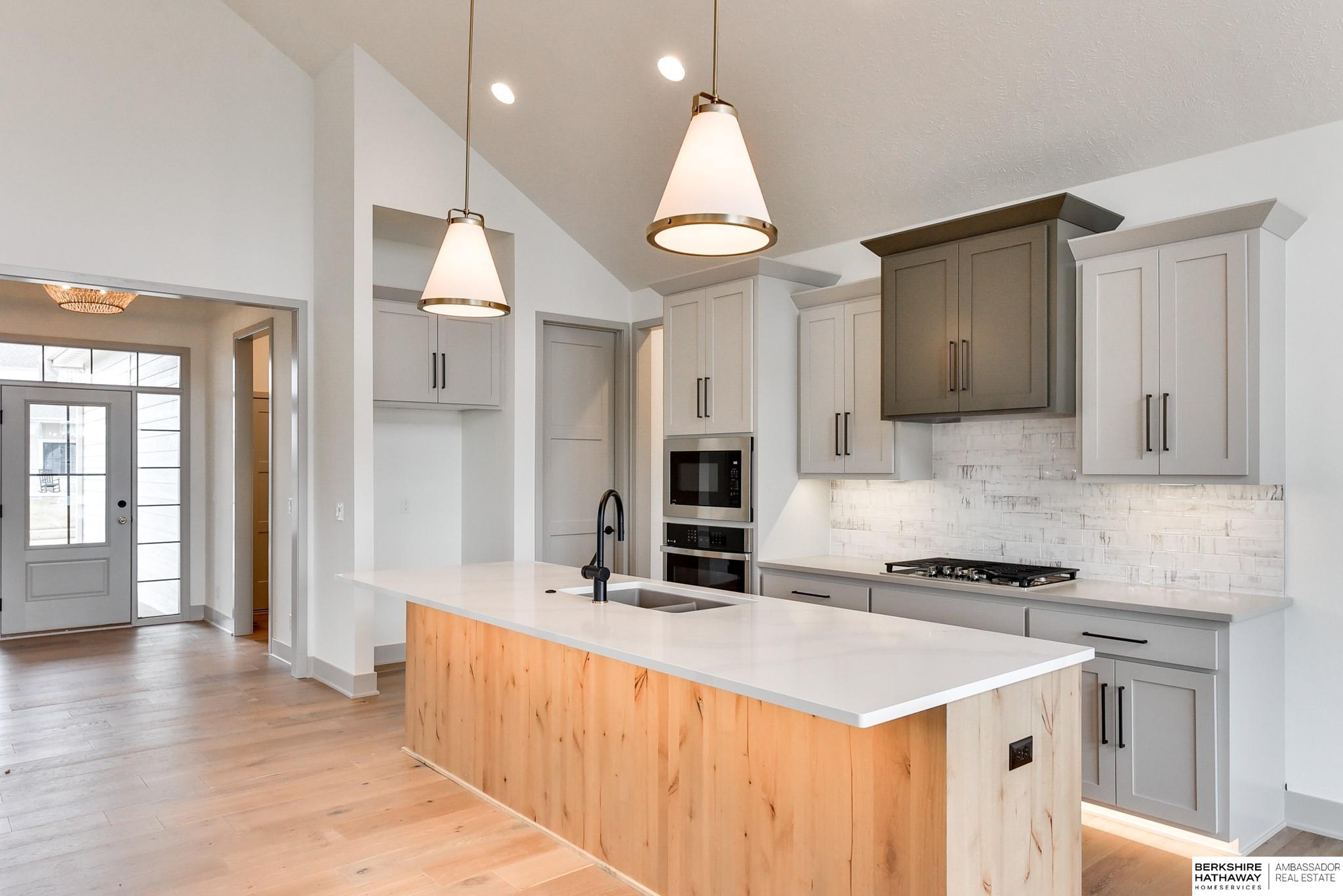 Omaha, Nebraska 68138, United States, 4 Bedrooms Bedrooms, ,3 BathroomsBathrooms,Residential,Active,40630