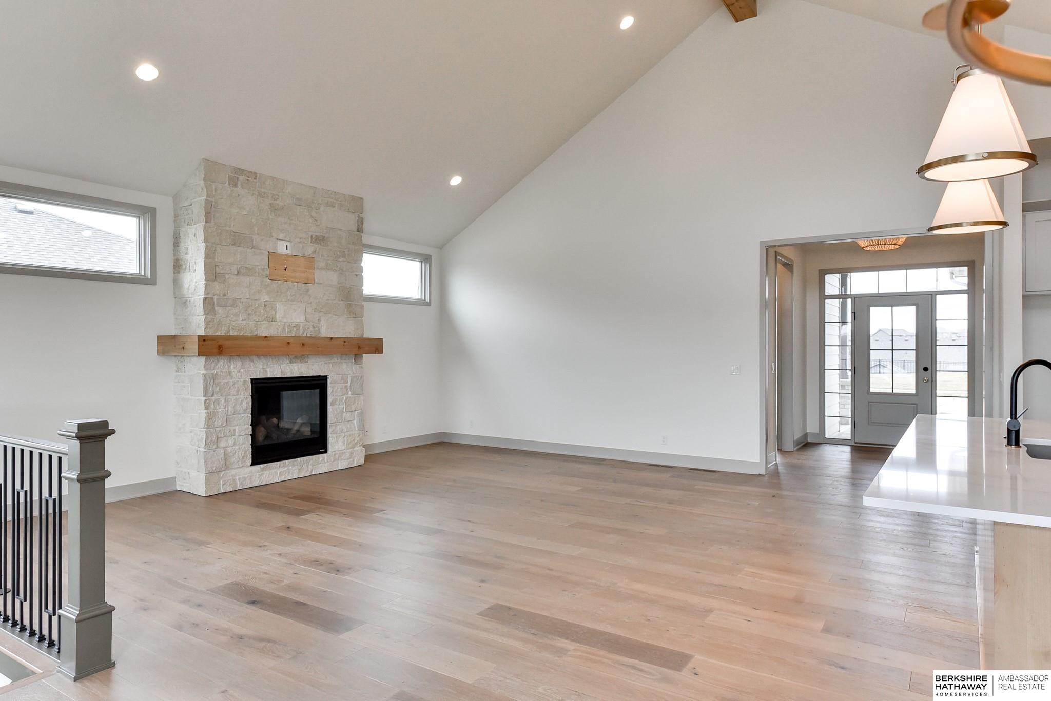 Omaha, Nebraska 68138, United States, 4 Bedrooms Bedrooms, ,3 BathroomsBathrooms,Residential,Active,40630